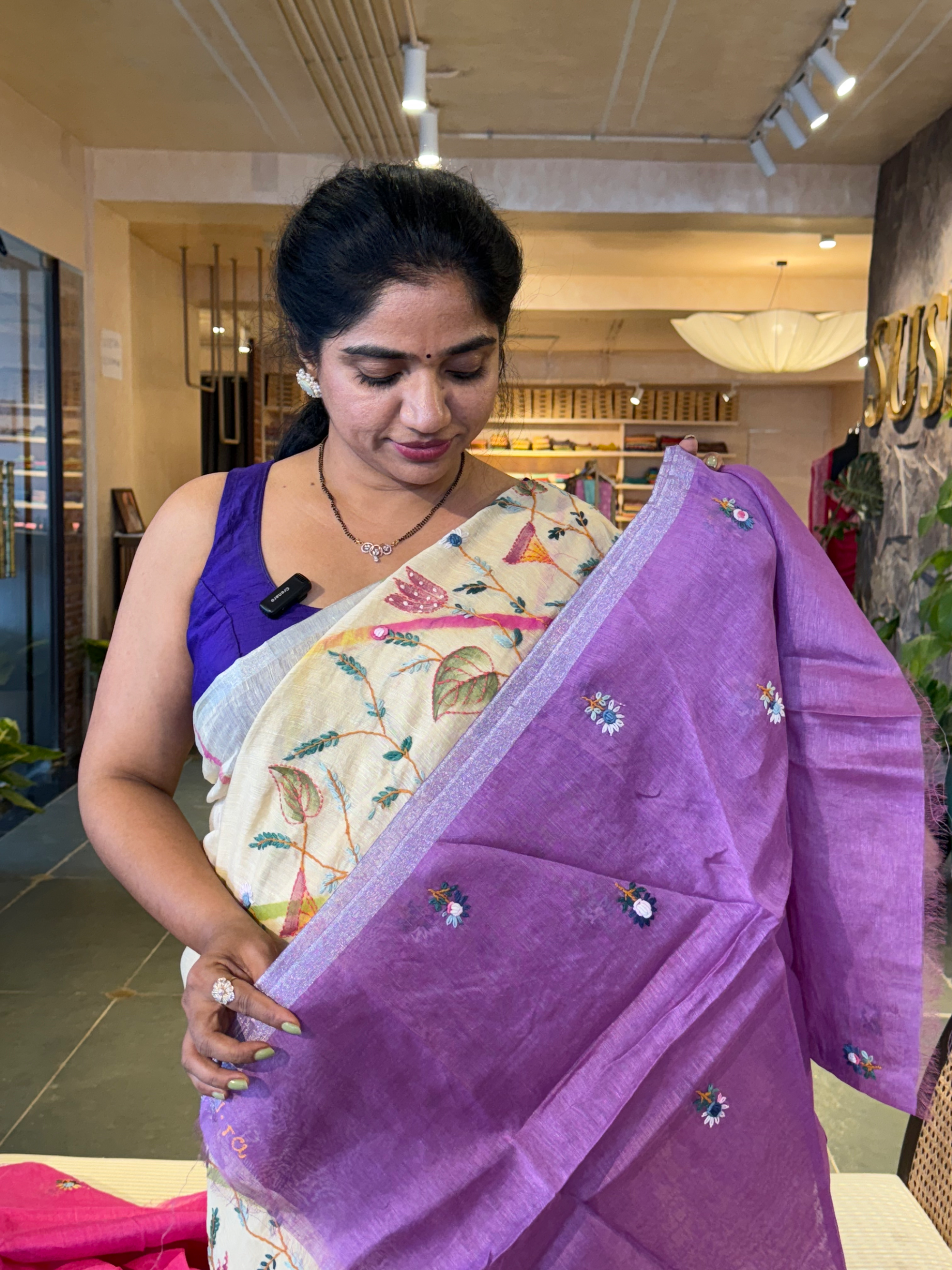 Lenin silk Saree with hanpainted border hightlighted with handwork