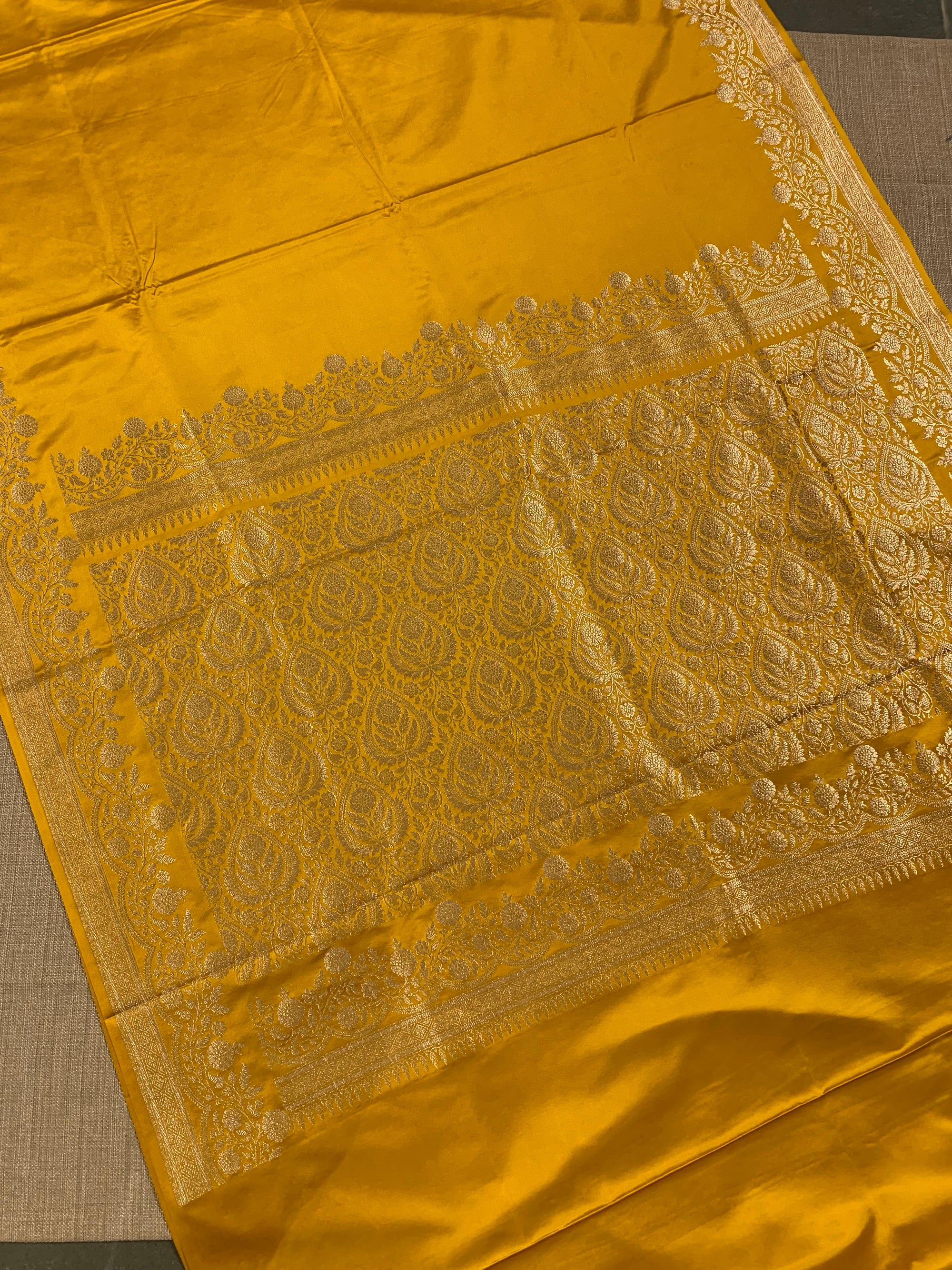 SMSSA228  Peacock Blue Mashru Silk Saree With Scallop Border