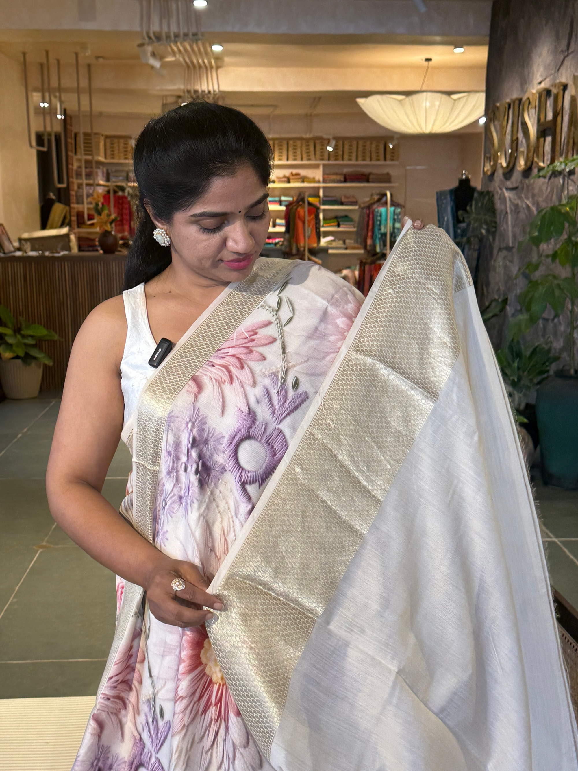 Banarasi Chiniya Silk Sarees with beautiful embroidery style 3D floral Print