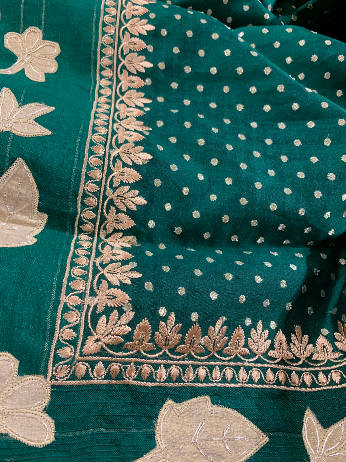 Bottle Green Chiniya Silk Saree with Embroidery Border & Applique Creeper Pallu