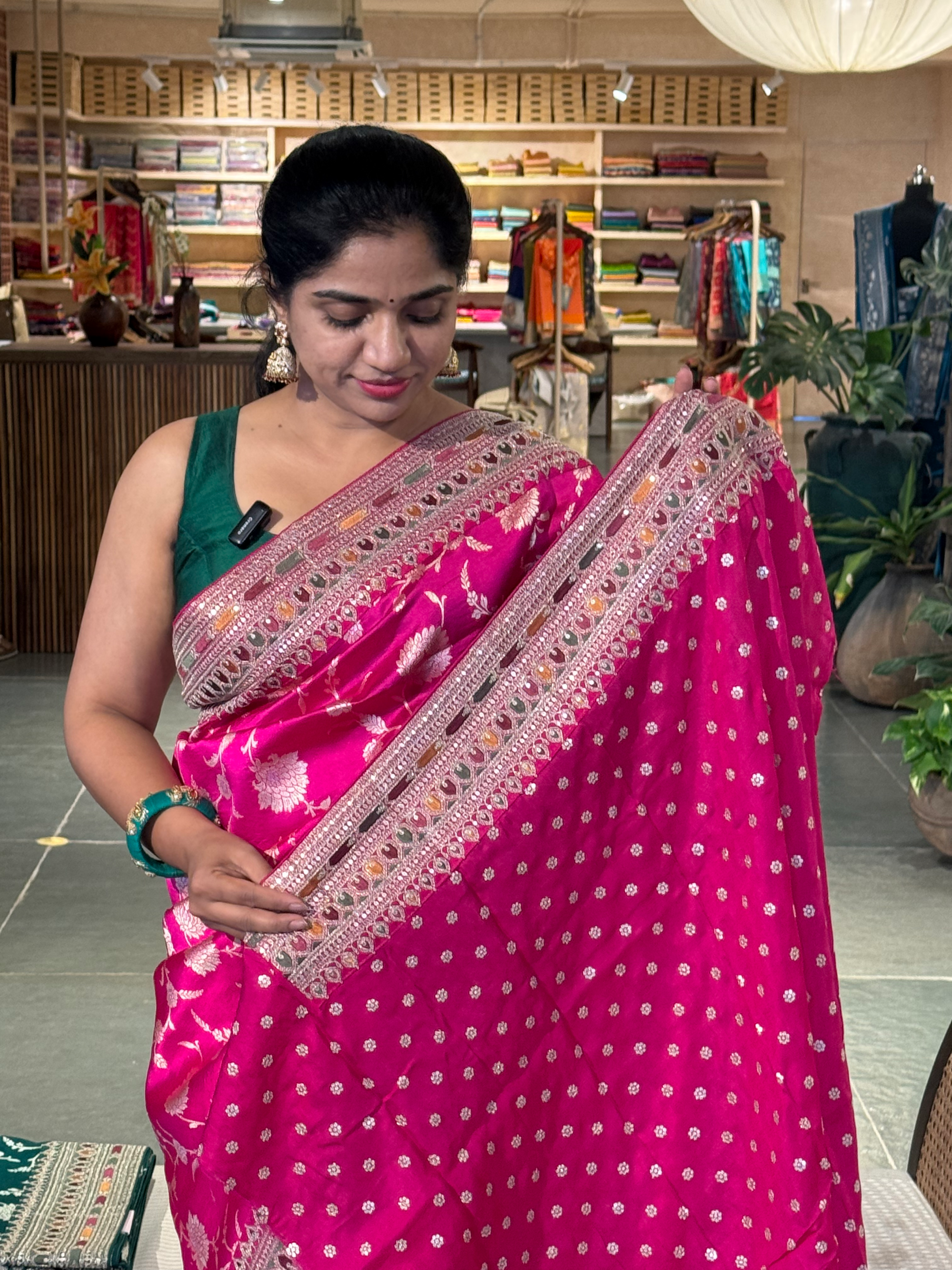 Fushcia Pink Pure Handloom Banarasi Silk Saree With Sabhyasachi Borders & Blouse