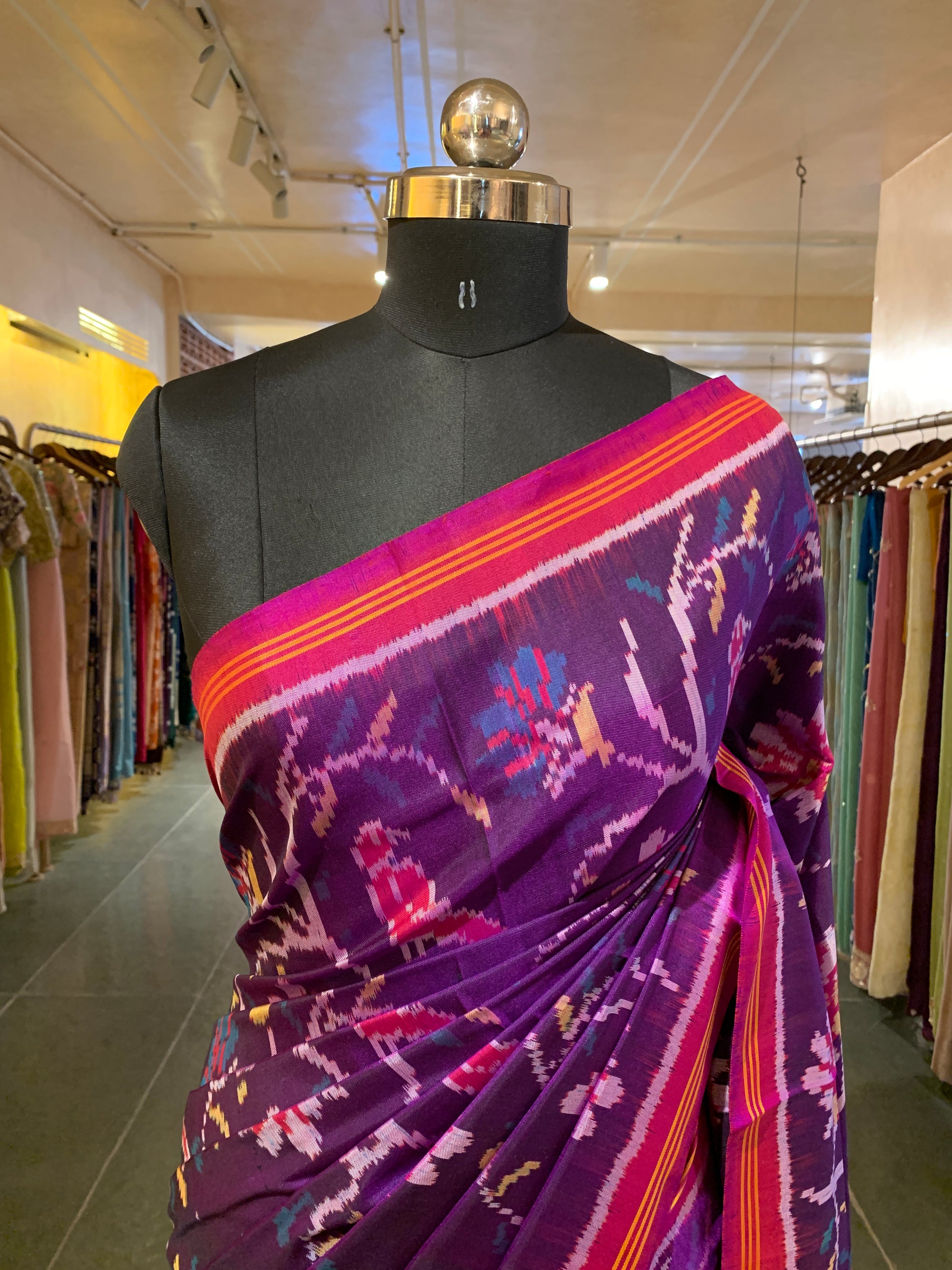 Violet and Pink Combo Pure Patan Patola Saree With Allover Creeper Design