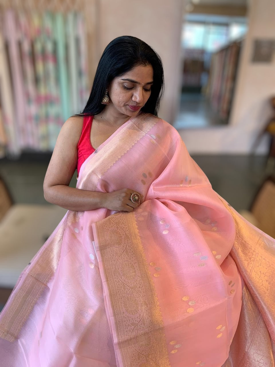 Light Neon Pink Pure Handloom Kora Banarasi Saree With Kaduwa Woven Motifs