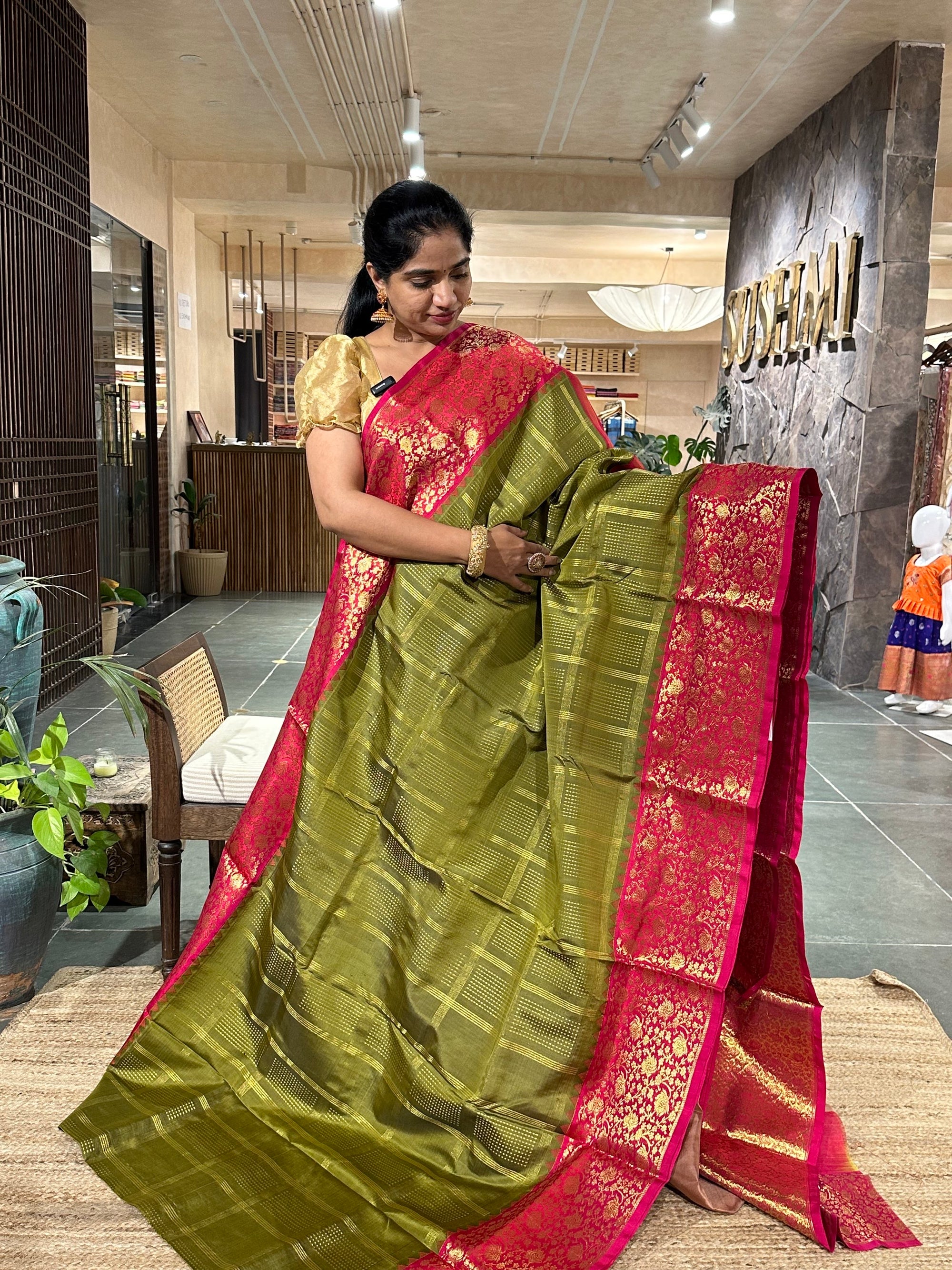Venkatagiri Handloom Pure Silk Saree  with kuttu brocade border