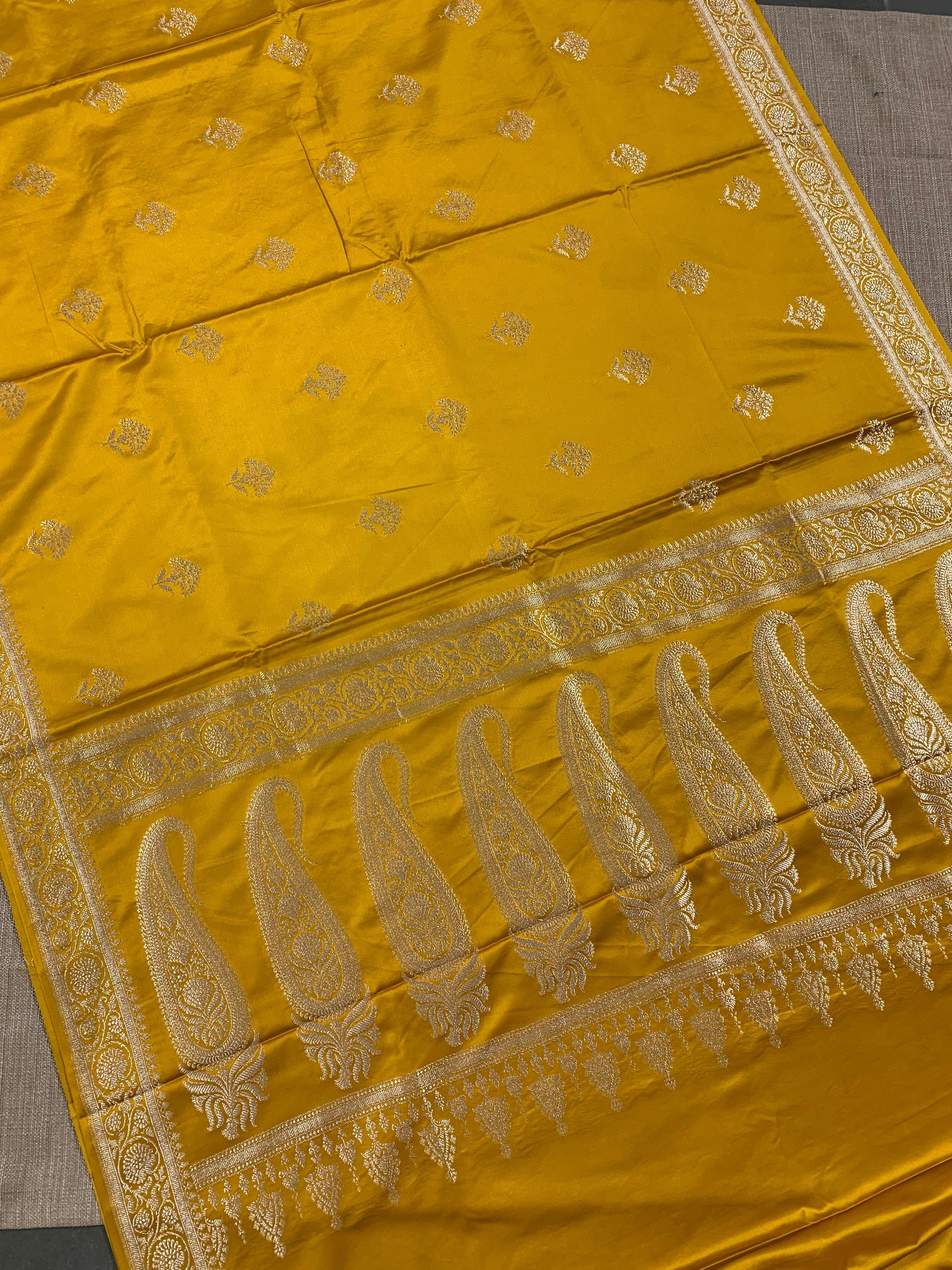 SMSSA223 Yellow Mashru Silk Saree With Scallop Border