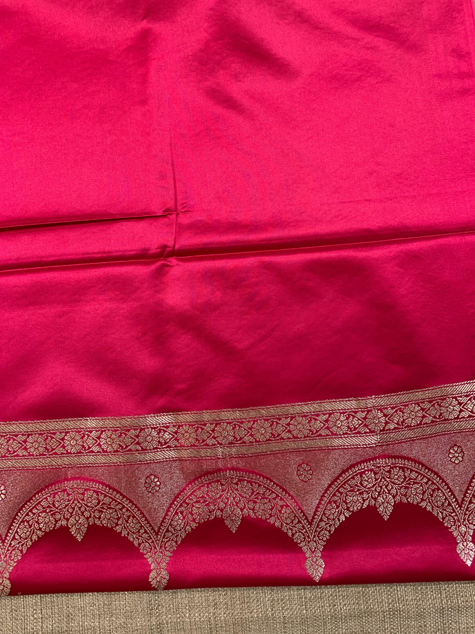 SMSSA215 Dark Pink Mashru Silk Saree With Scallop Border