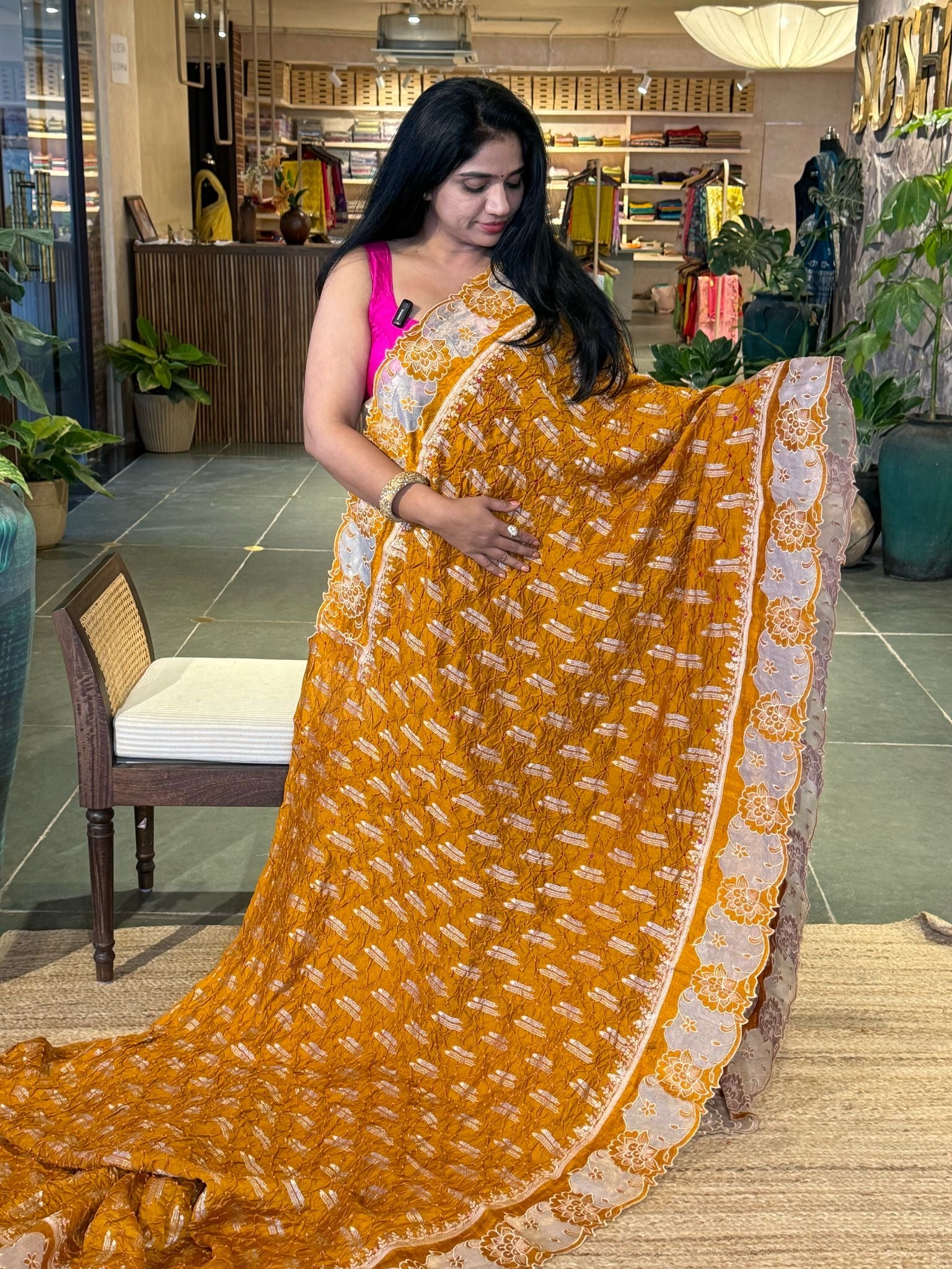 Banarasi Handloom Chiniya Silk Bandhini with Tissue Applique