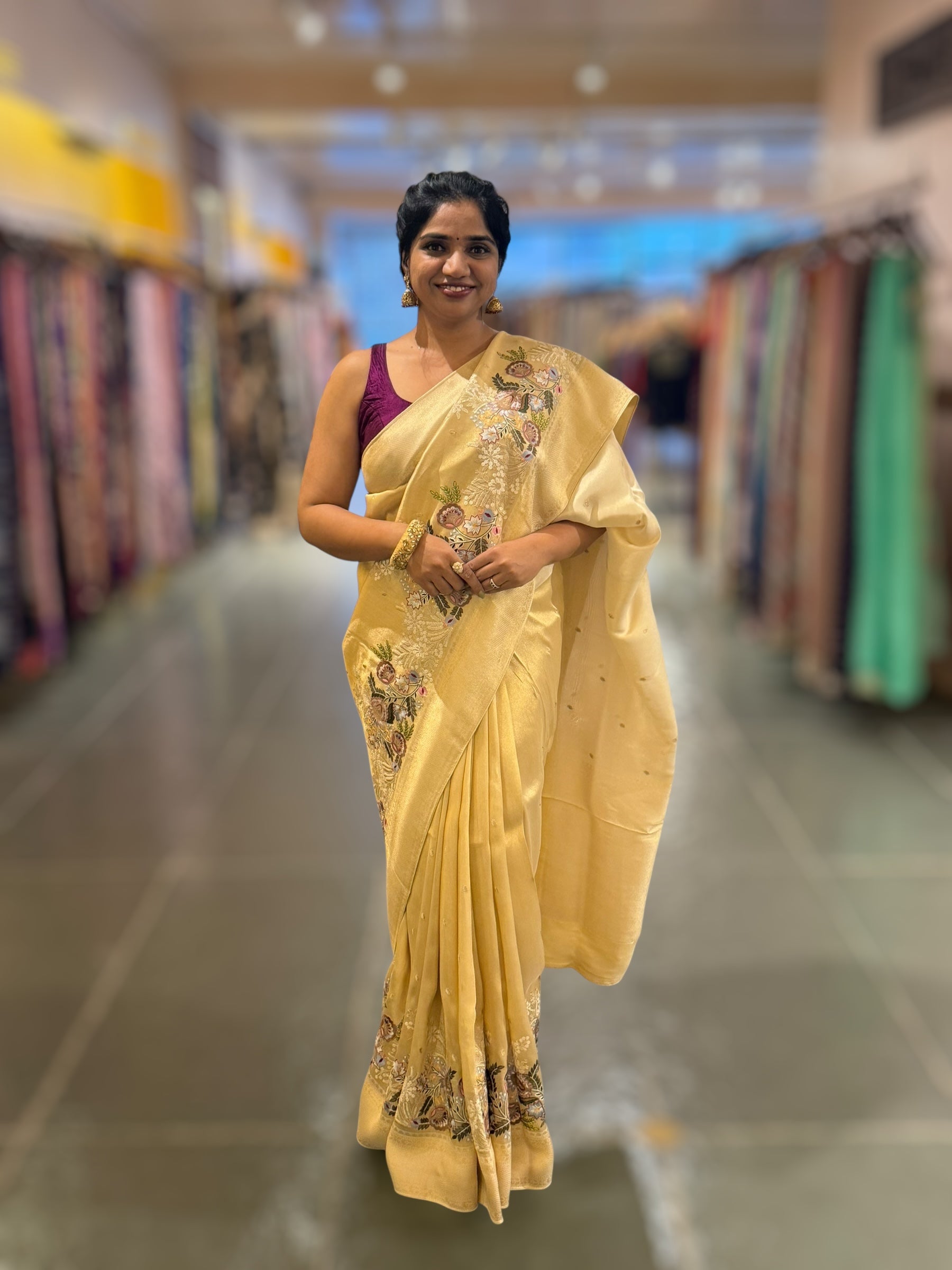 Banarasi Gold Tissue Brocode Saree with Embroidered Border