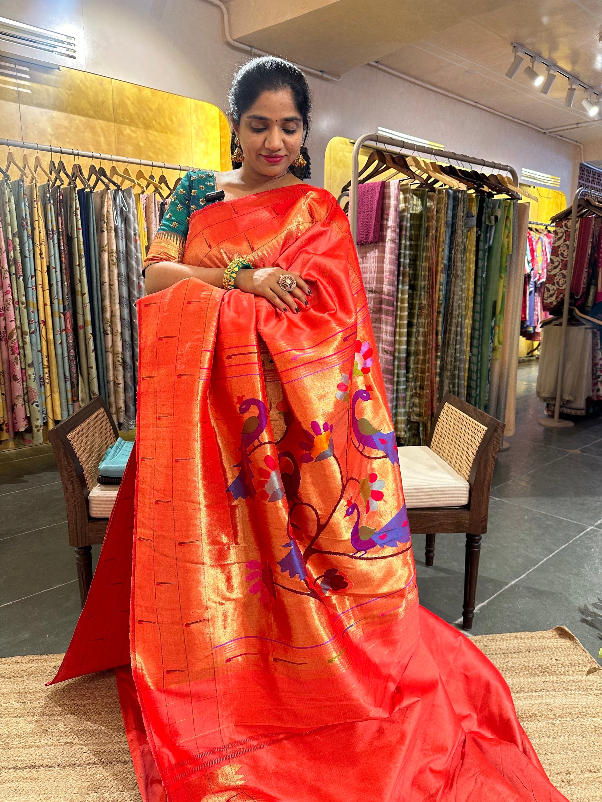 Dark kanakambaram color  Tripple Muniya Pure Handloom Painthani S
