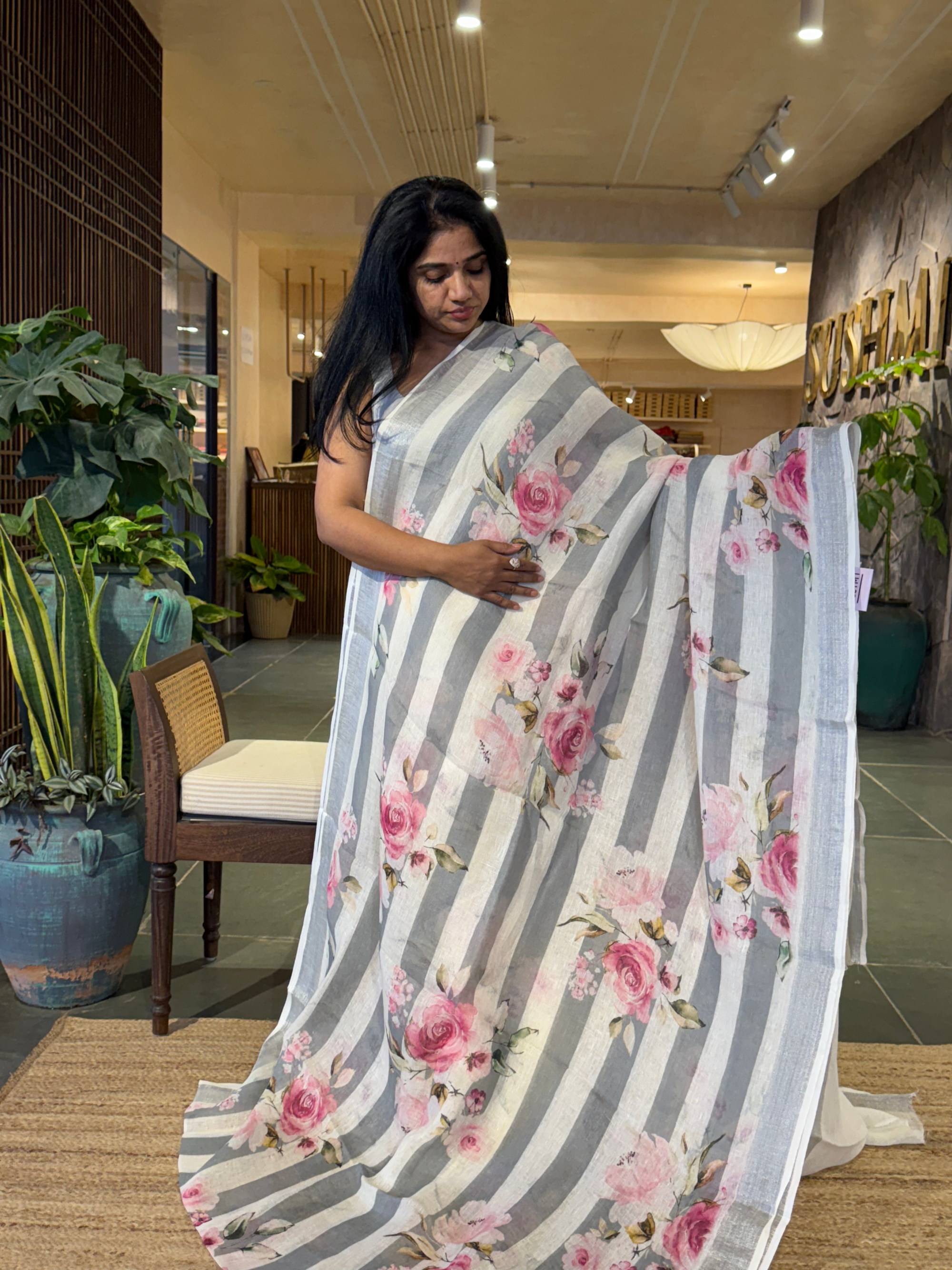 Grey & White Pure Handloom Lenin Striped Saree With Statement Floral Print