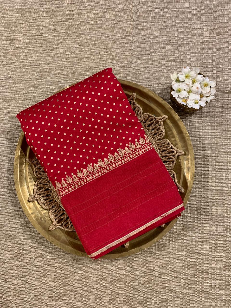 Red Chiniya Silk Saree with Embroidery Border & Applique Creeper Pallu