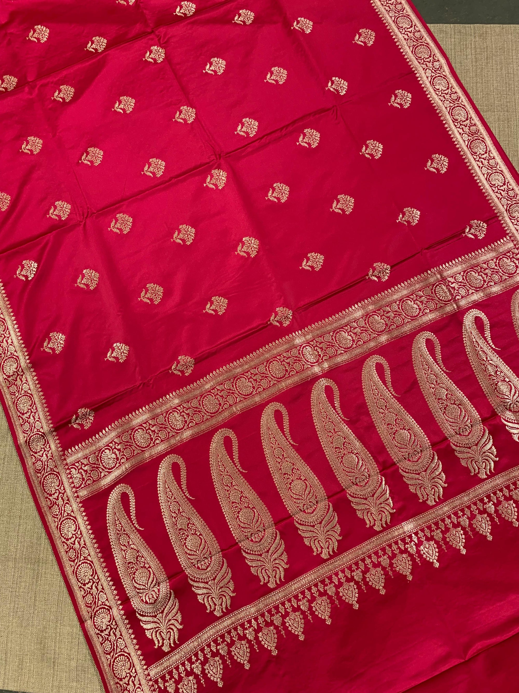 SMSSA220 Dark Pink Mashru Silk Saree With Scallop Border