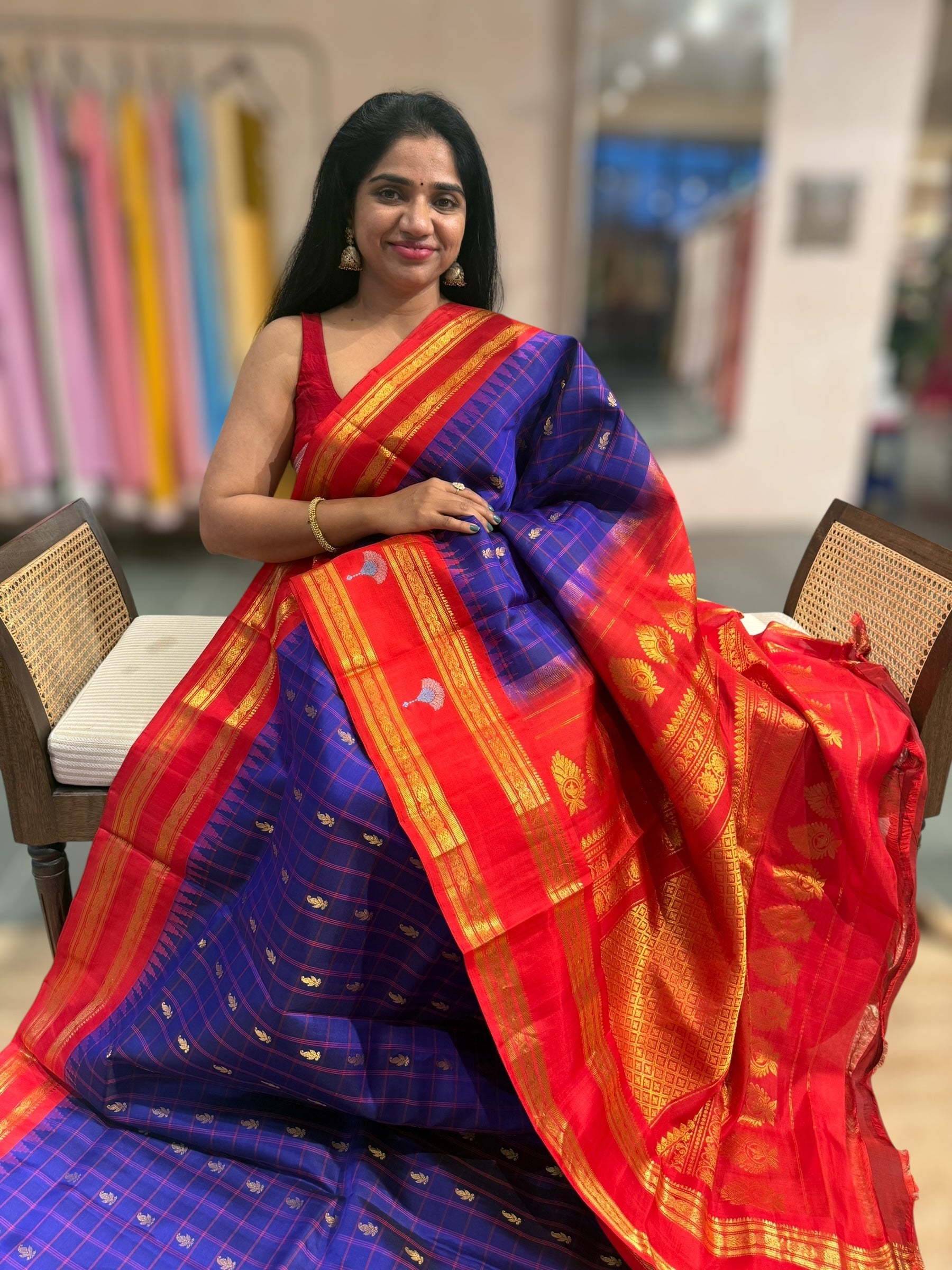 Gadwal Handloom Pure Silk Saree with Gap Borders & motifs in gap border