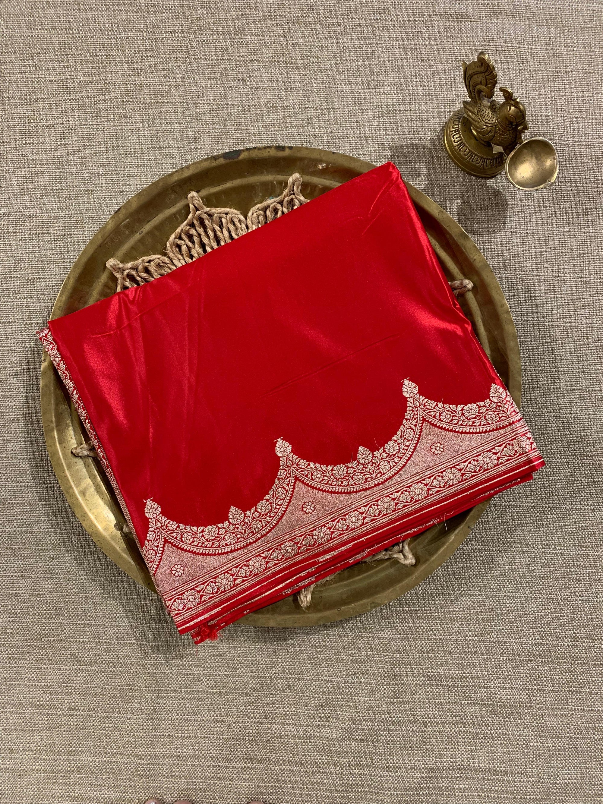 SMSSA214  Chilli Red Mashru Silk Saree With Scallop Border