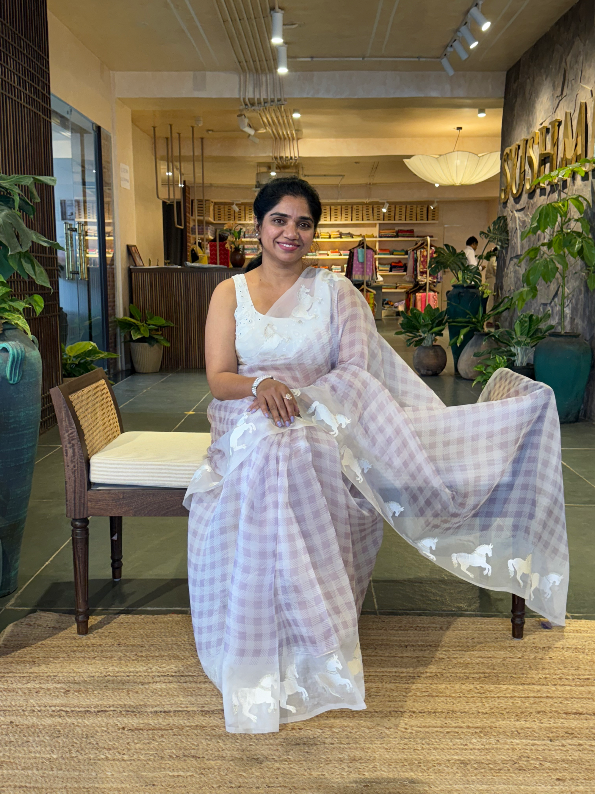 SOCH1301 : White & Lilac Organza Saree Wth Embroidered Horse Border & Floral BP