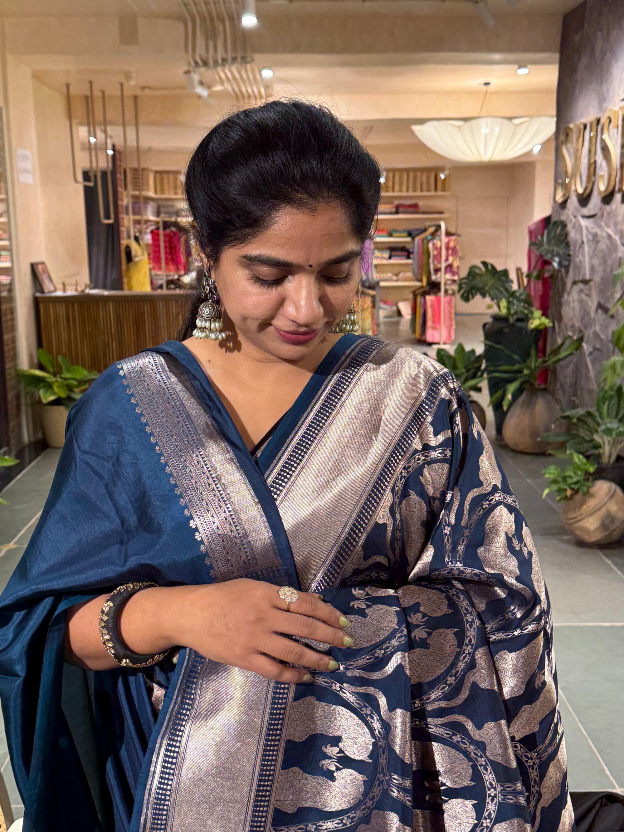 SBBSA703 : Banarasi Katan Soft Drape Brocade  Silk  Saree with Lion Motifs