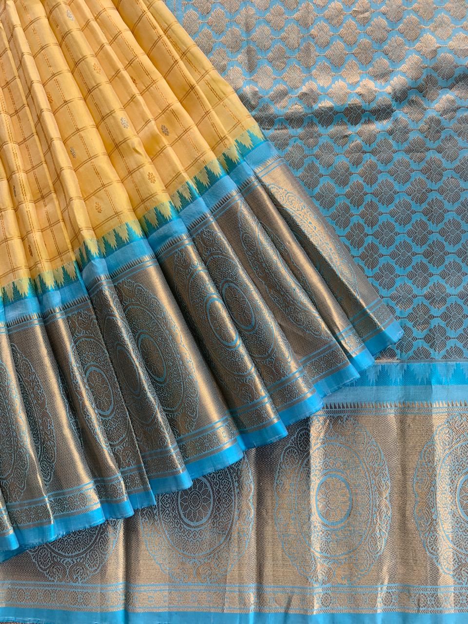 Pastel yellow Gadwal Pure Silk checks Saree with Kanchi border