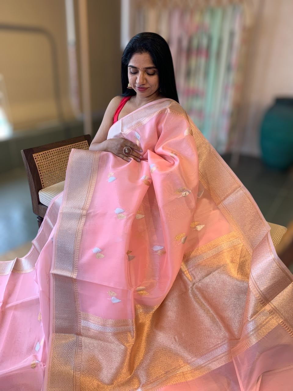 Light Neon Pink Pure Handloom Kora Banarasi Saree With Kaduwa Woven Motifs