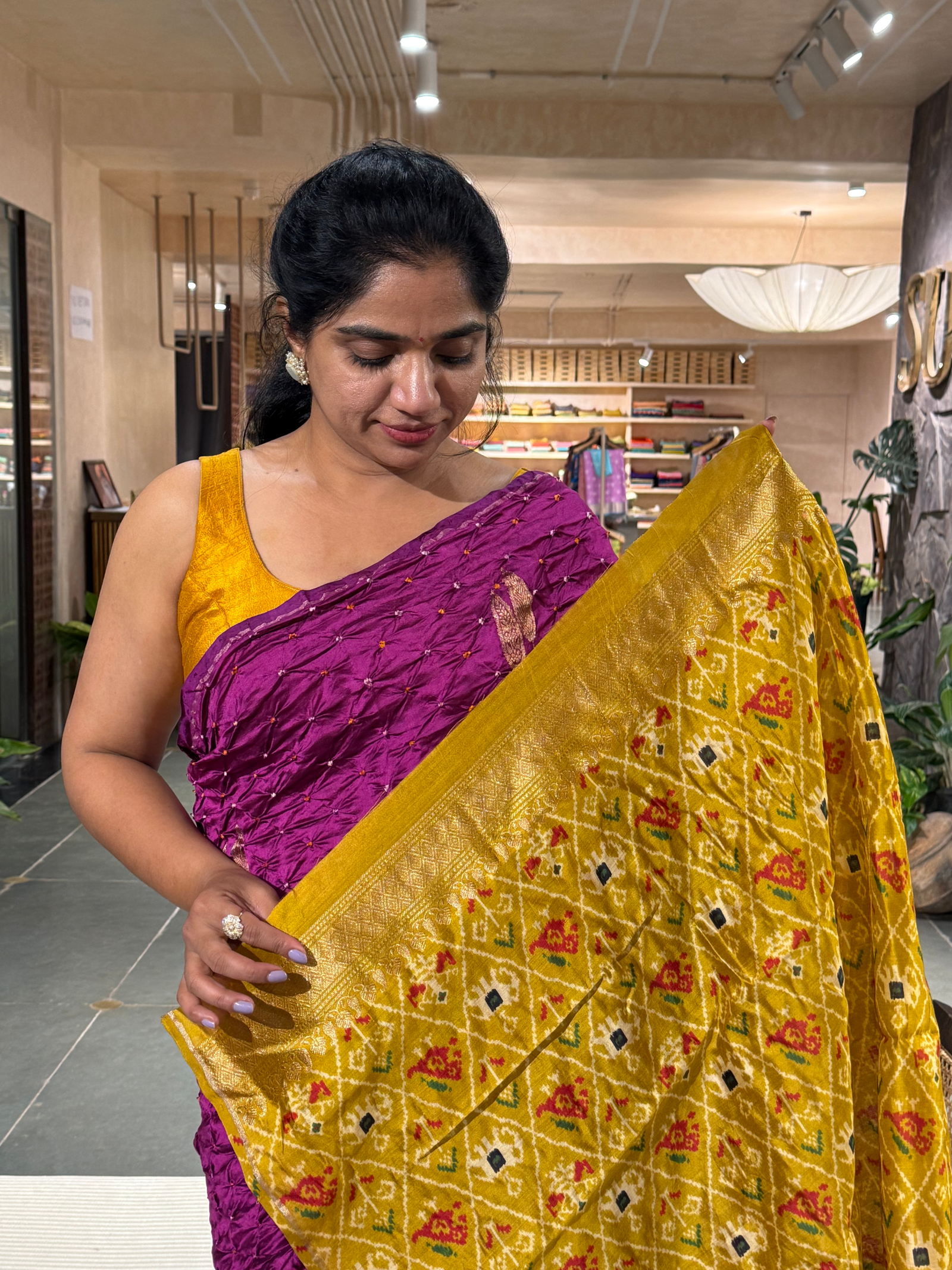SCBA1101 : Pure Handloom Banarasi Chiniya Bandhej Saree with Patola Blouse