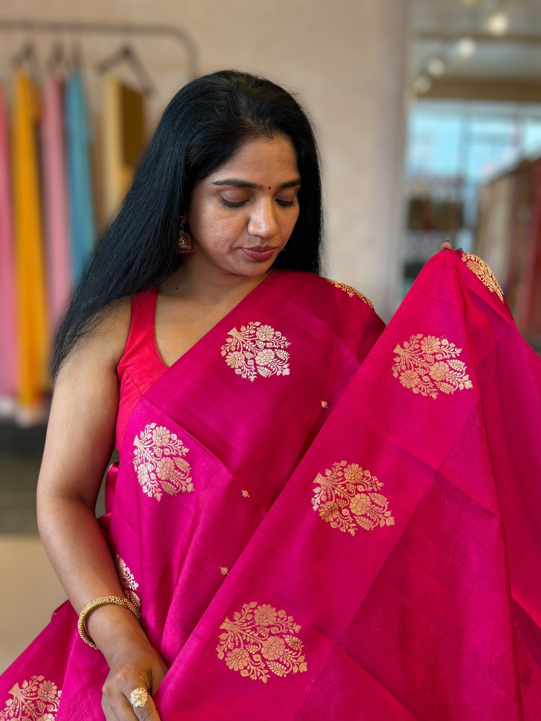 Rani Pink Banarasi Raw Mango Silk Saree with Open Borders & Kaduwa Woven Motifs