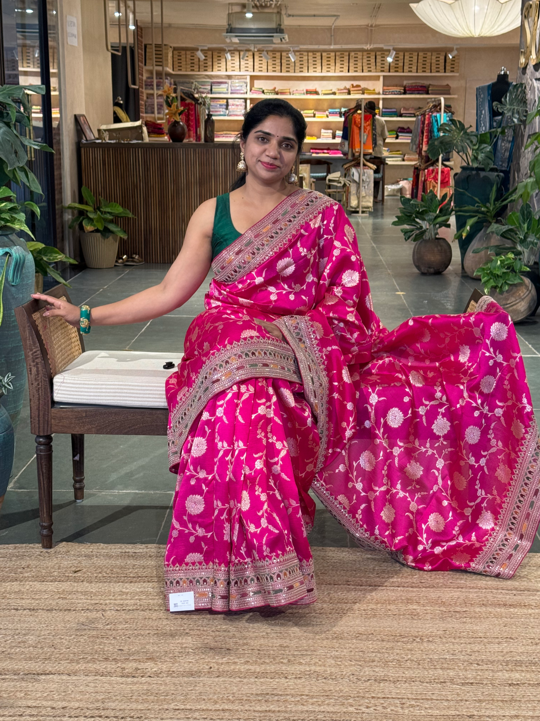 Fushcia Pink Pure Handloom Banarasi Silk Saree With Sabhyasachi Borders & Blouse