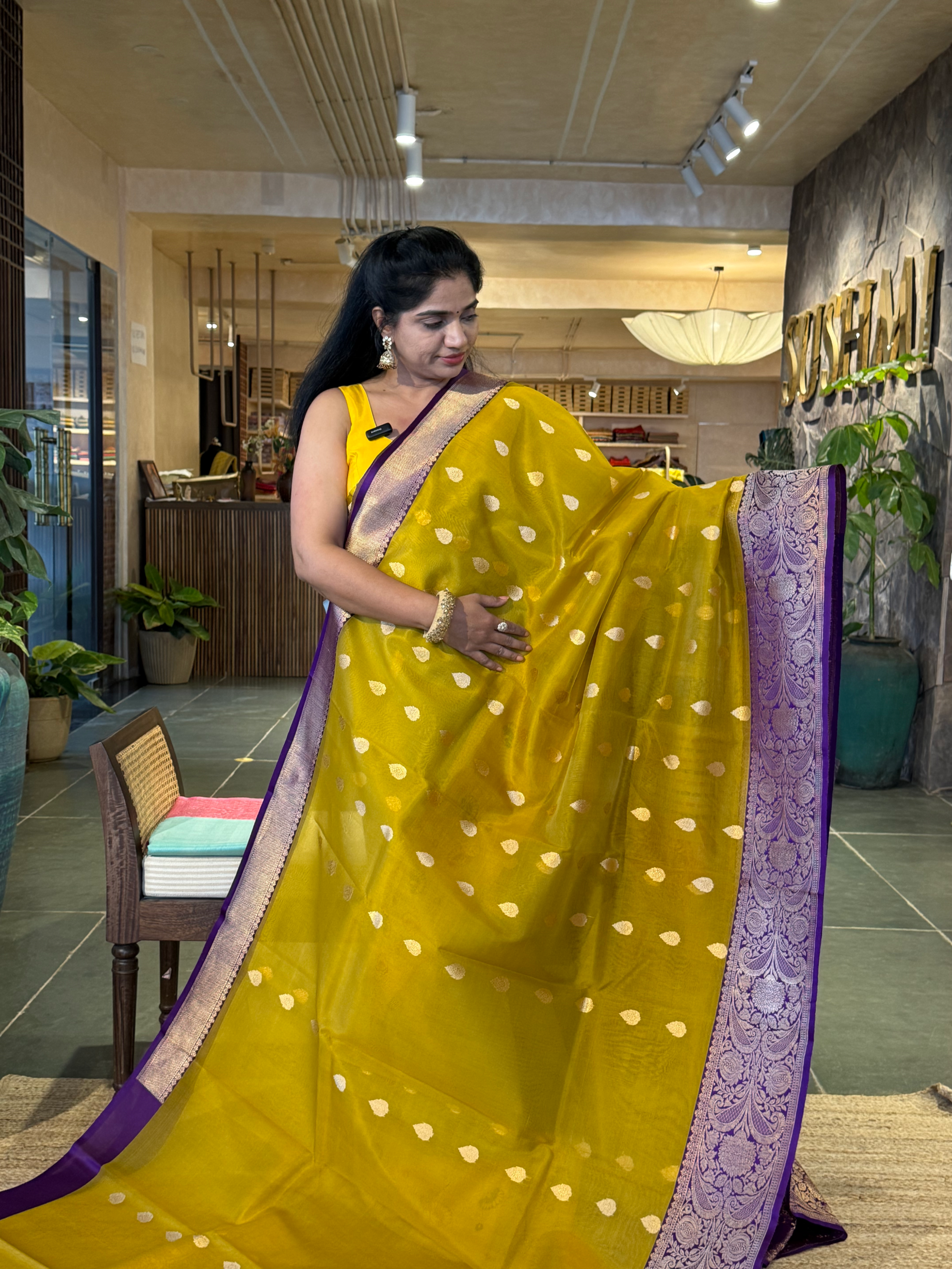KBMA2209 : Banarasi Handloom Kora Silk Saree