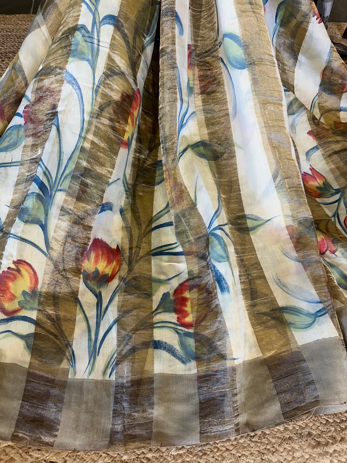 Pure Handloom Banarasi Munga Tissue  Saree with allover  handpainting