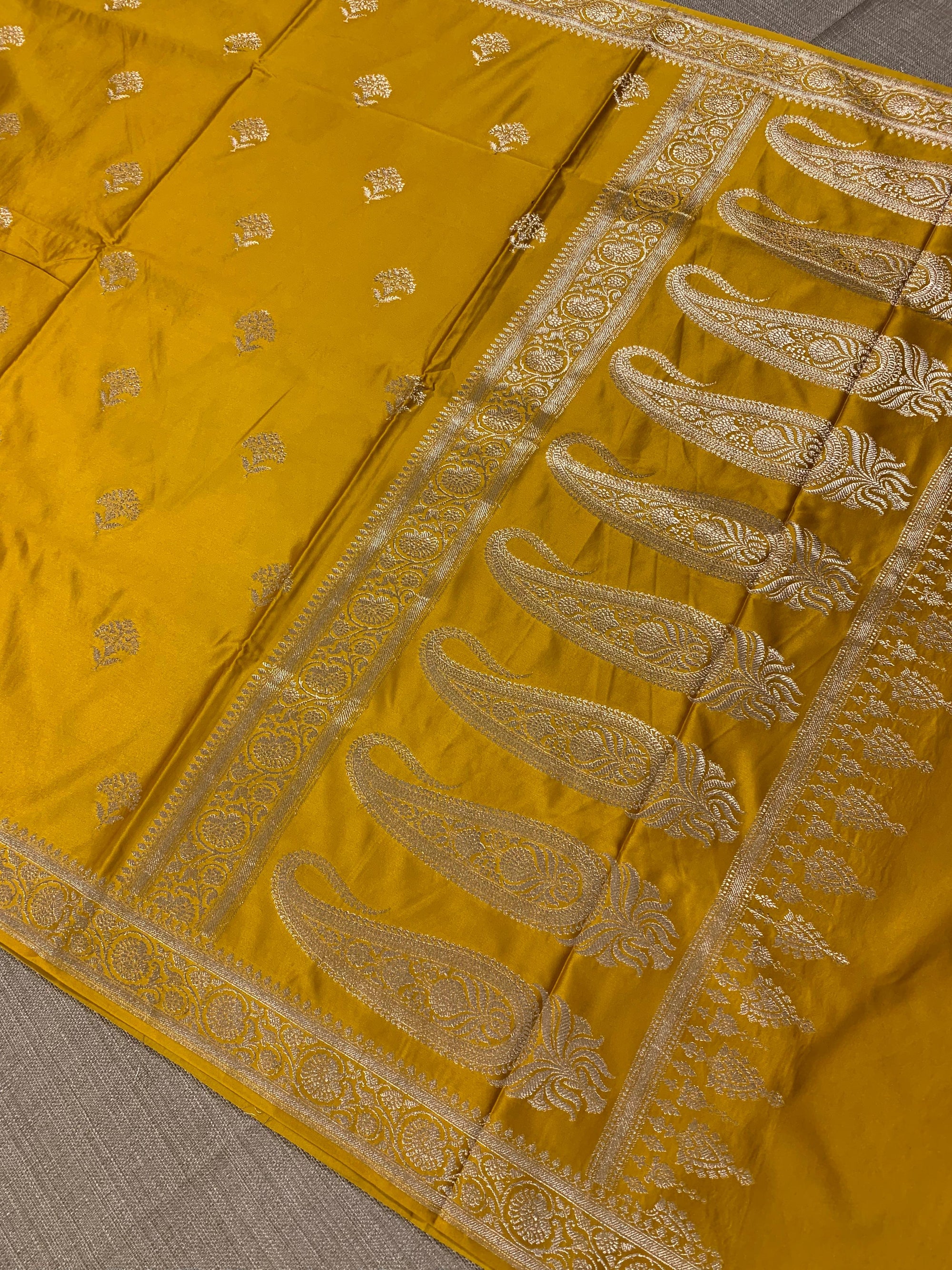 SMSSA223 Yellow Mashru Silk Saree With Scallop Border