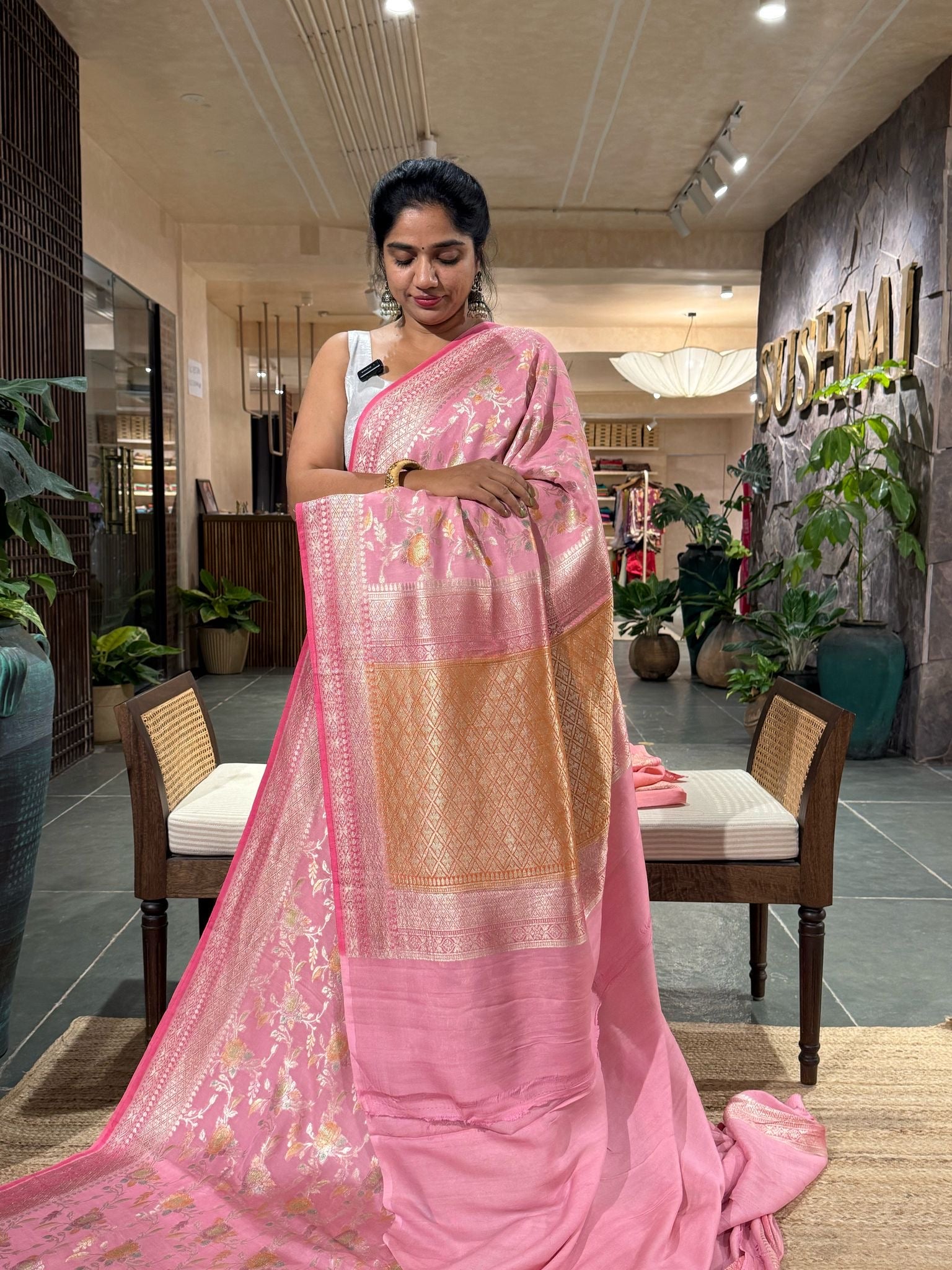 Pure Handloom Banarasi Tussar gorgette Saree