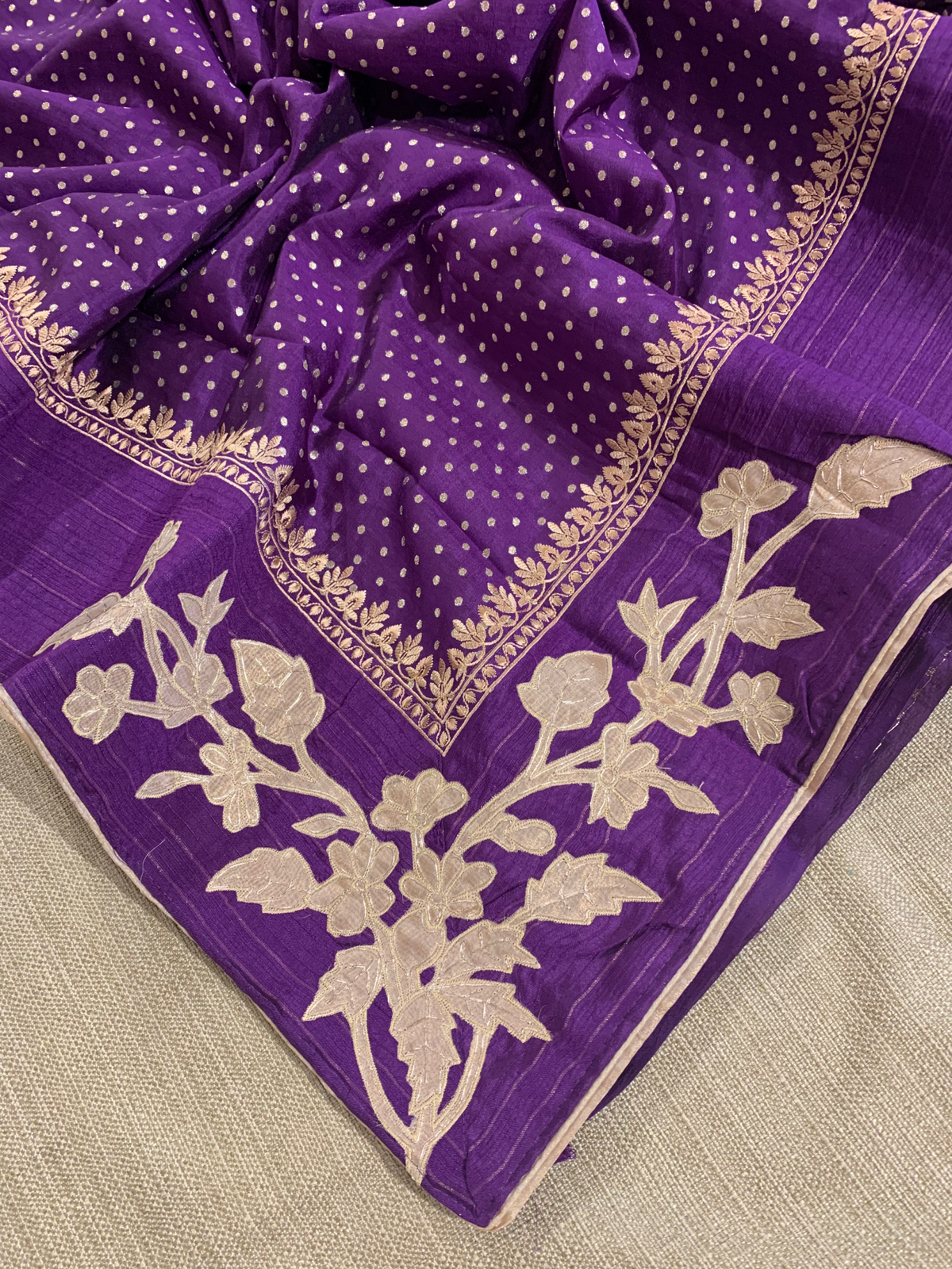 Brinjal Chiniya Silk Saree with Embroidery Border & Applique Creeper Pallu