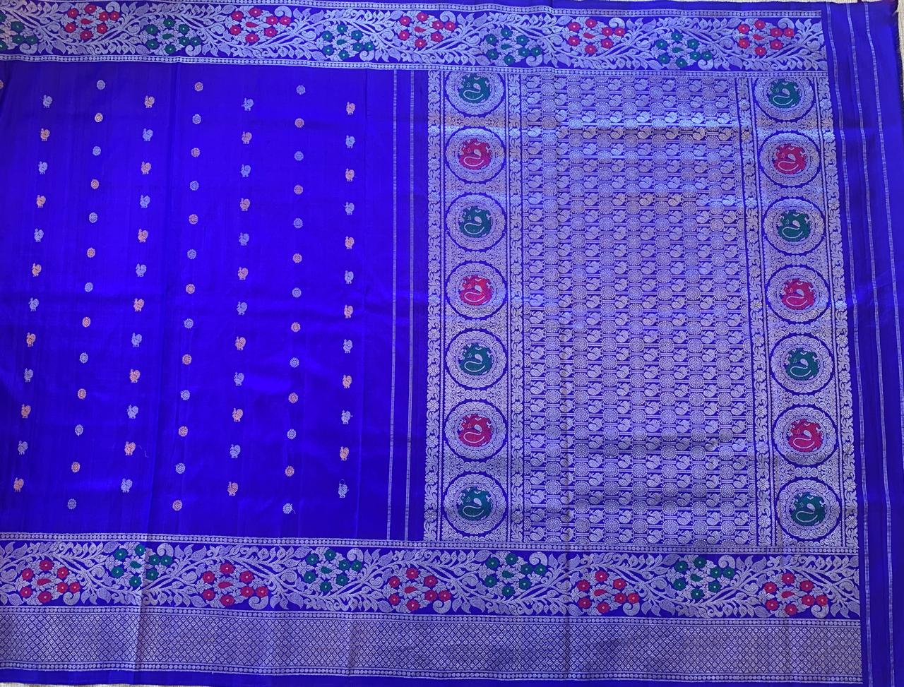 Royal Blue Pure Handloom Gadwal Saree Turning Borders