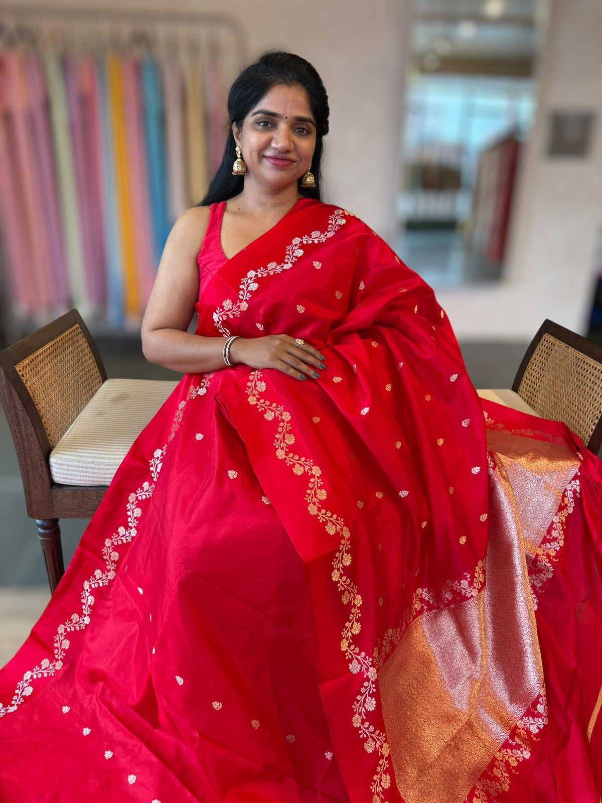 Red Pure Handloom Raw Mango Silk Saree With Kaduwa Weaving Creeper Open Border