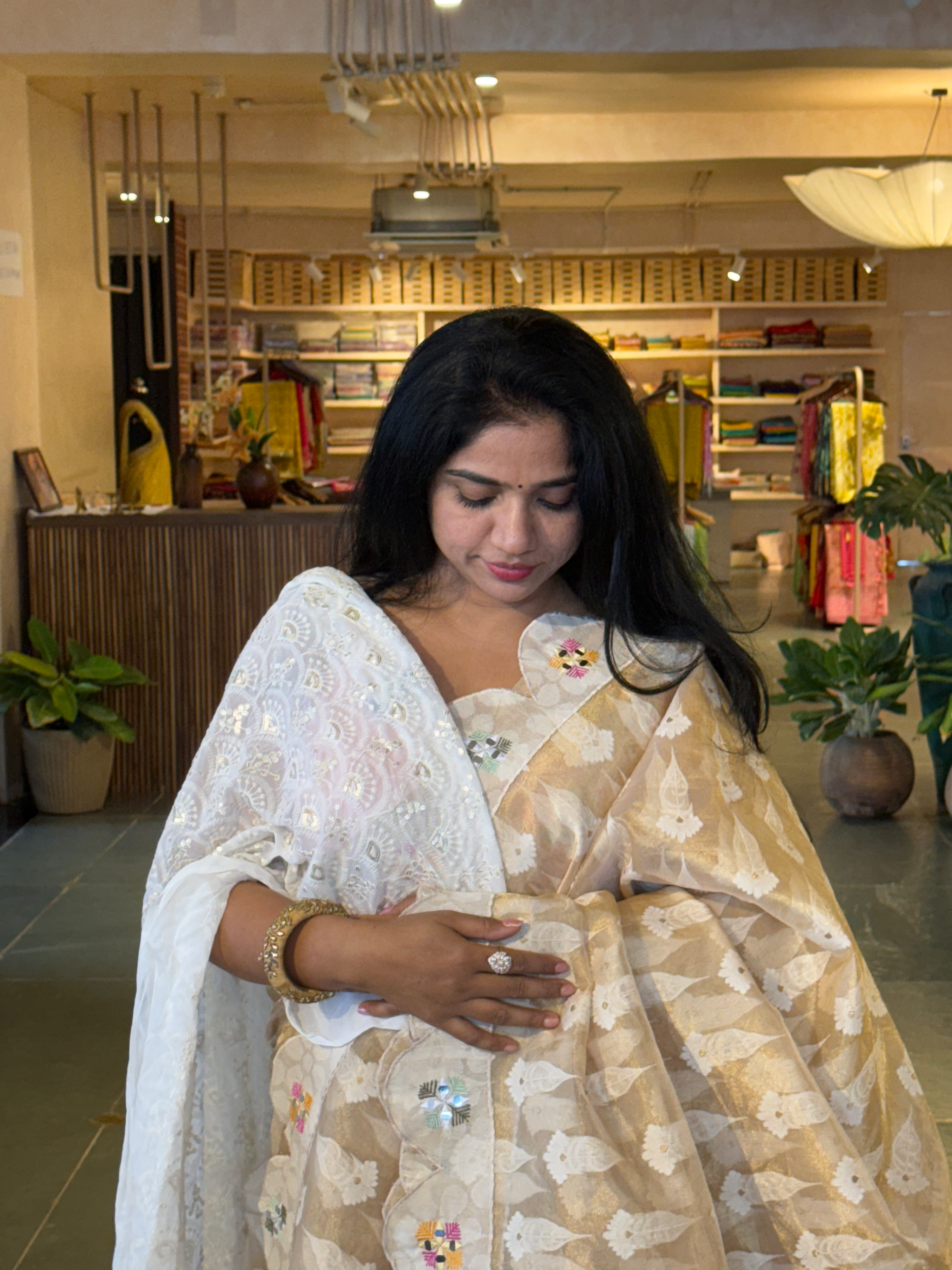 GTEA2004 : Designer Handloom Gold Tissue Saree With handwork borders