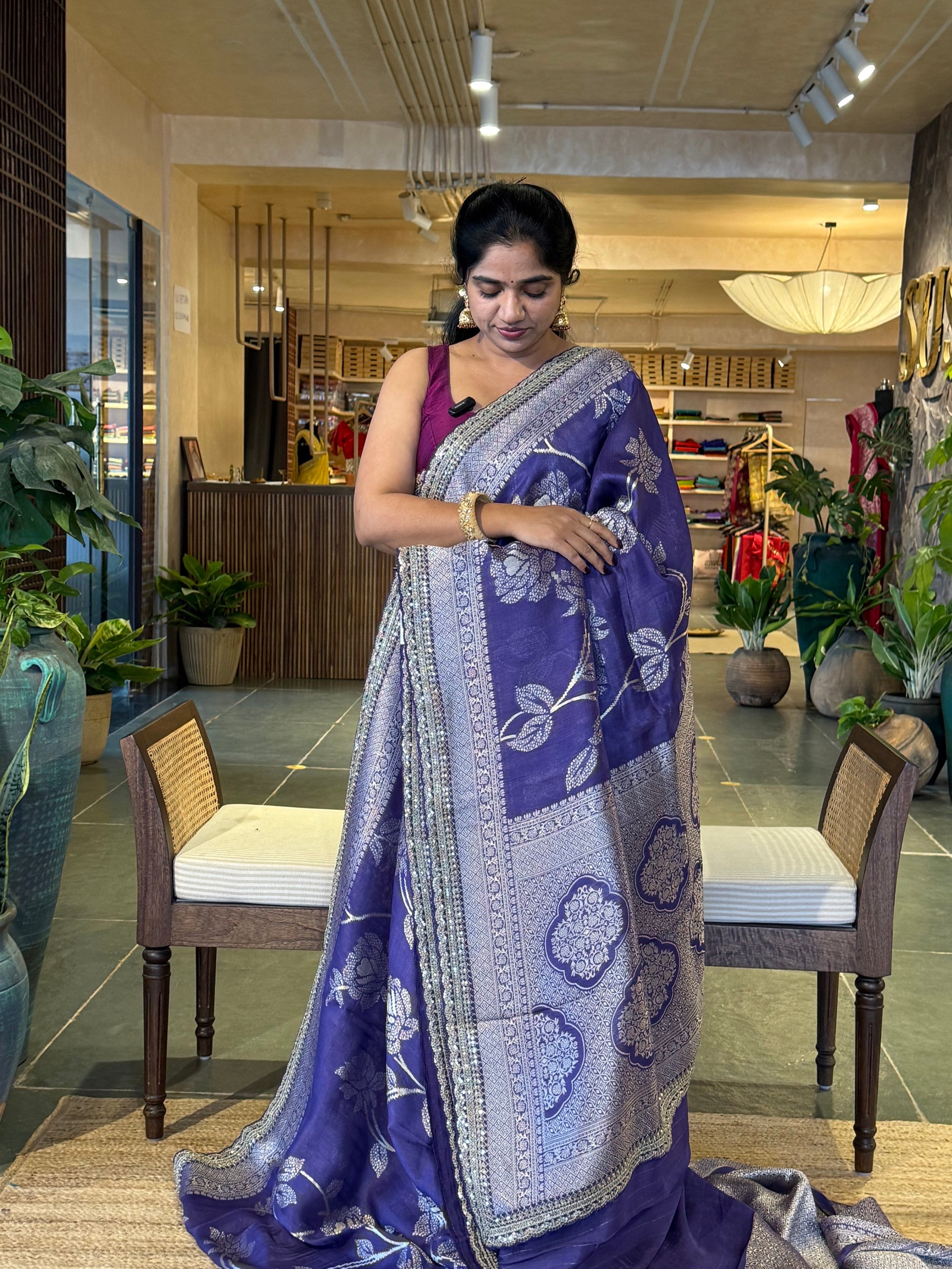 Light violetTussar Khaddi Saree wth Allover weaving & sabhyasachi borders STKM15