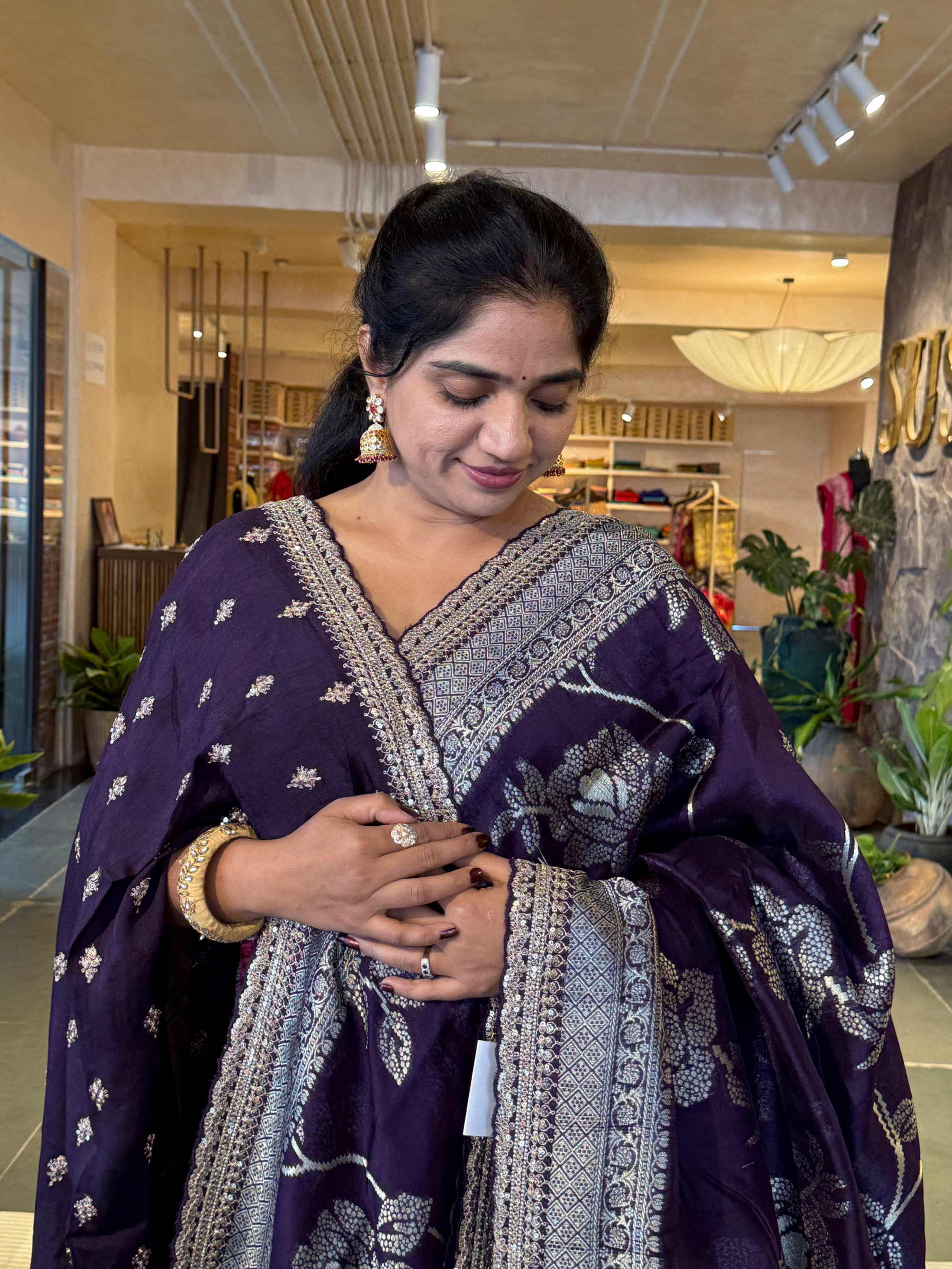 Violet Tussar Khaddi Saree wth Allover weaving & sabhyasachi borders STKM15