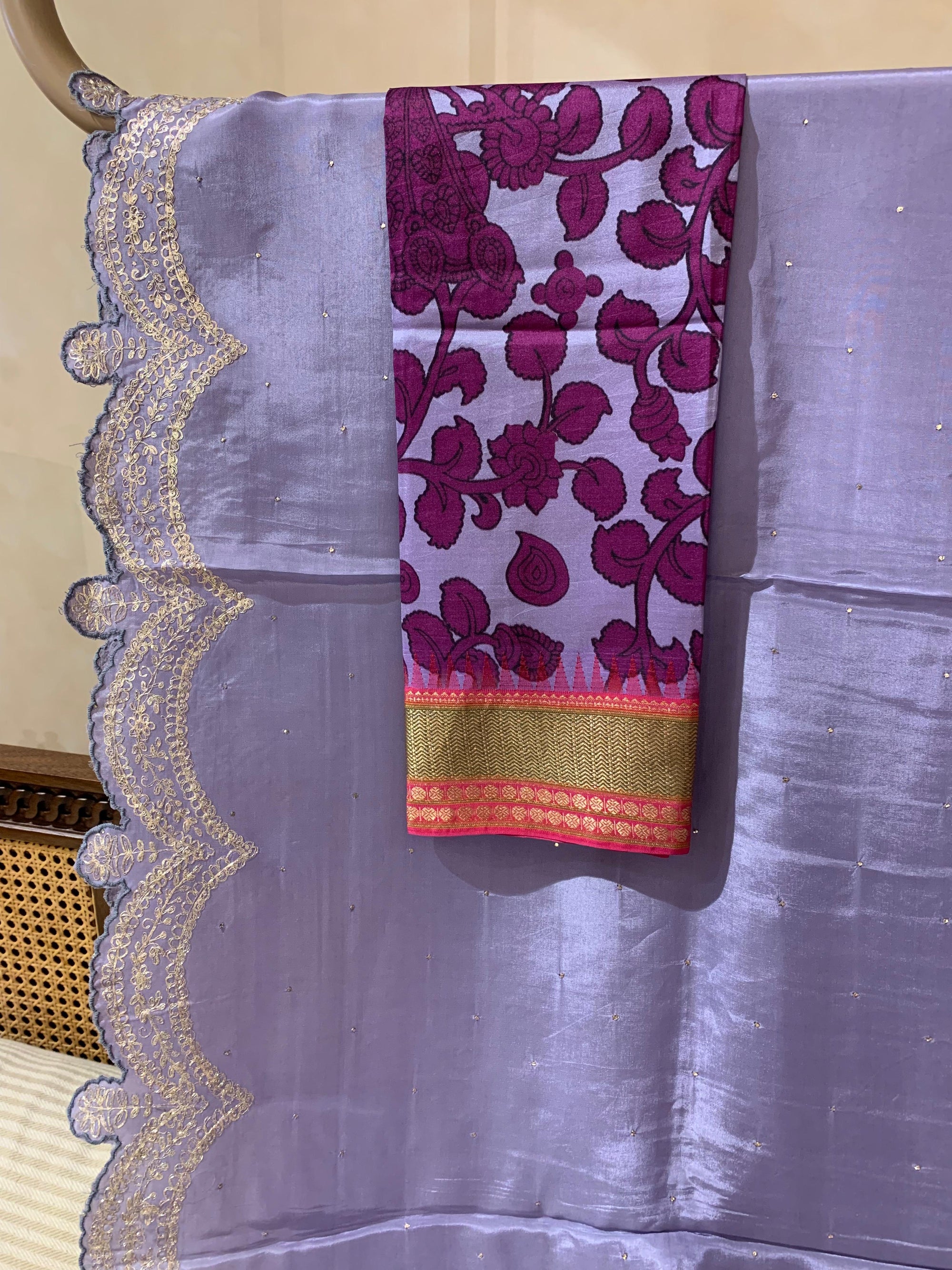 Bluish Lilac Crepe Silk Saree With Pita Work Scallop Border