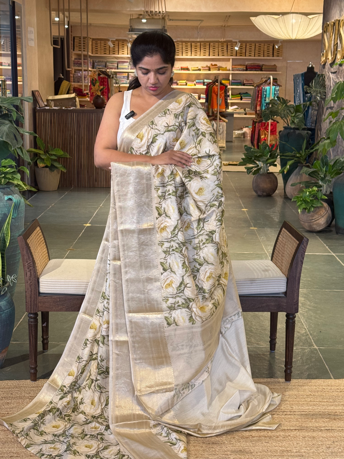 Banarasi Chiniya Silk Sarees with beautiful embroidery style 3D floral Print