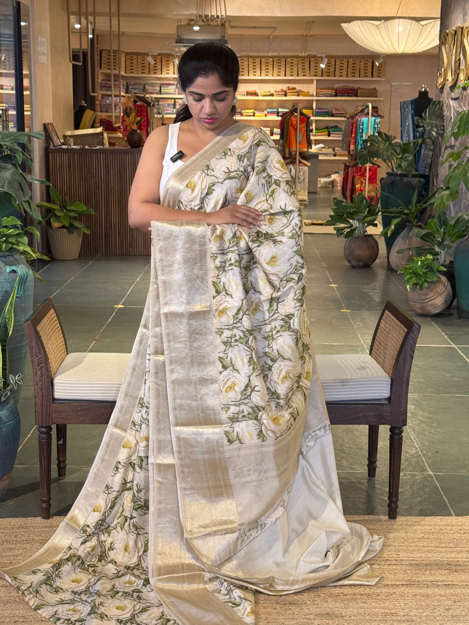Banarasi Chiniya Silk Sarees with beautiful embroidery style 3D floral Print