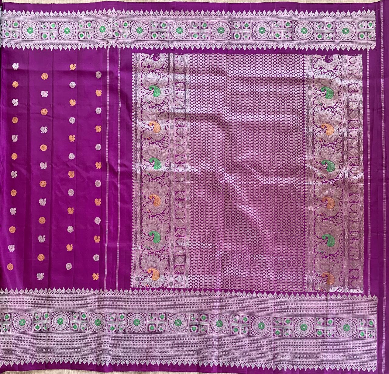 Violet Pure Handloom Gadwal Saree Turning Borders