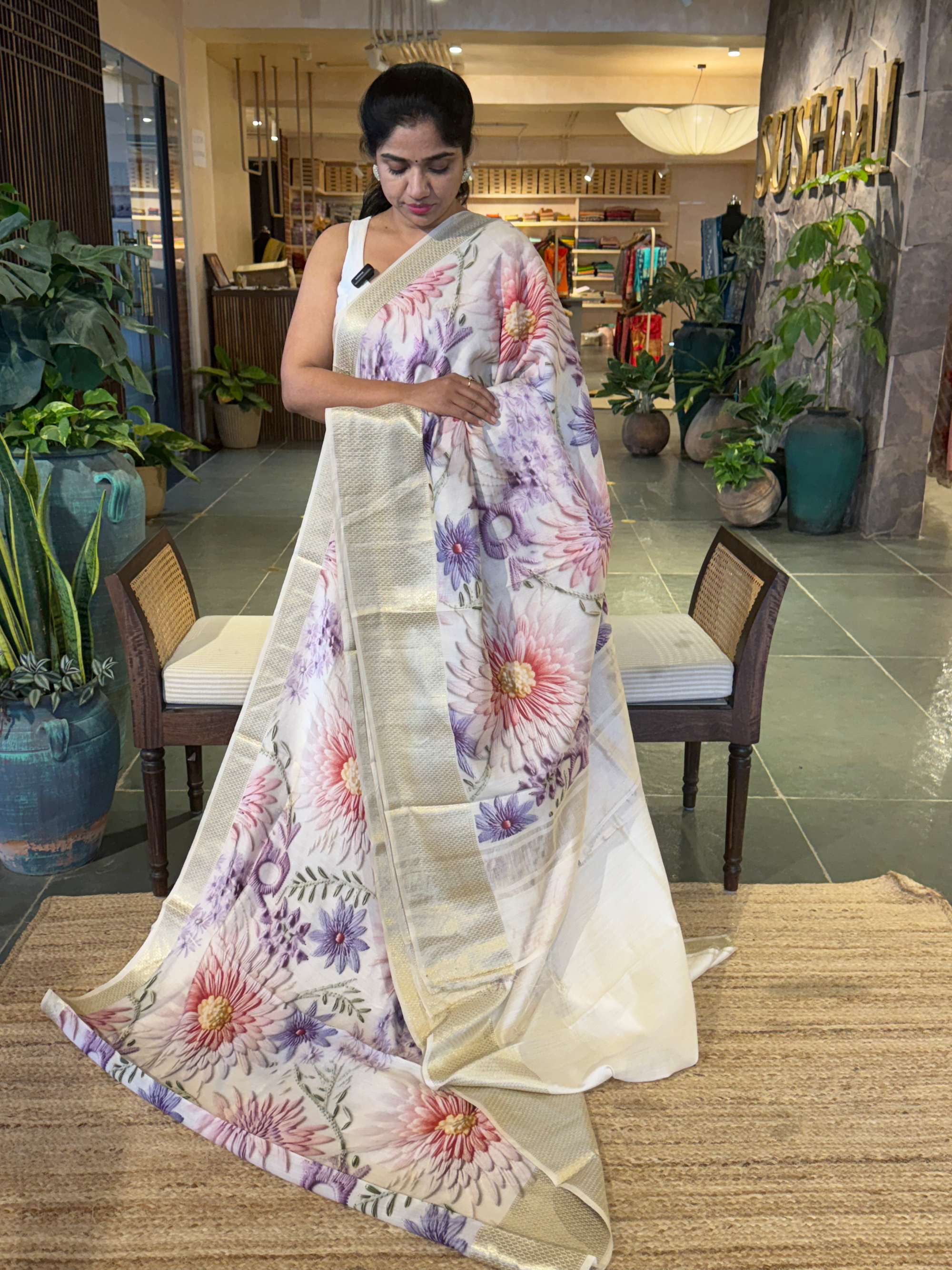 Banarasi Chiniya Silk Sarees with beautiful embroidery style 3D floral Print