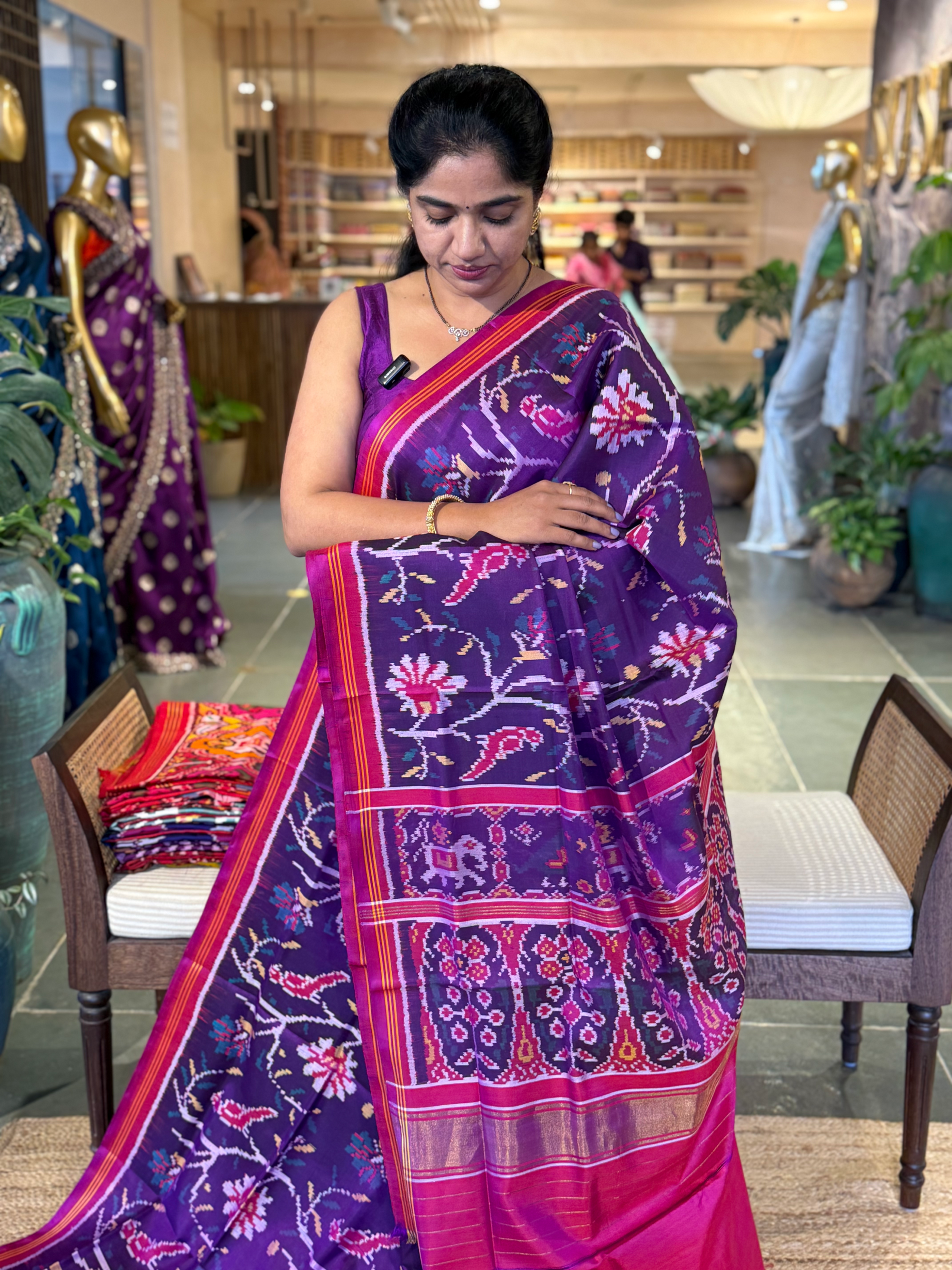 Violet and Pink Combo Pure Patan Patola Saree With Allover Creeper Design