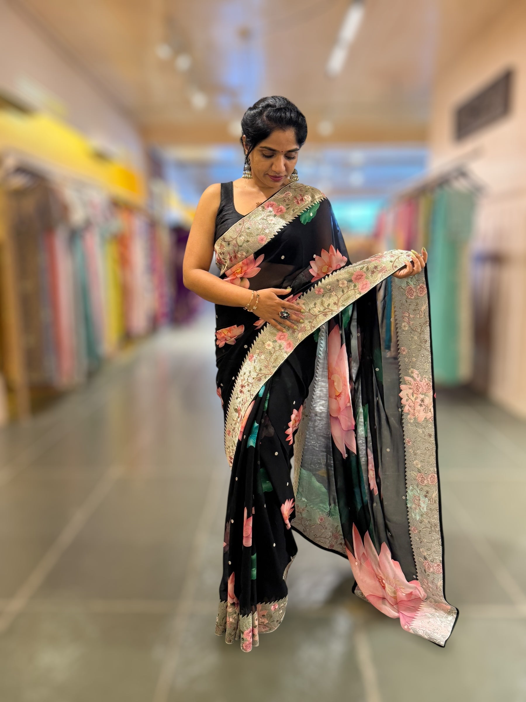Black Printed Gorgette Saree With Tissue Embroider Border