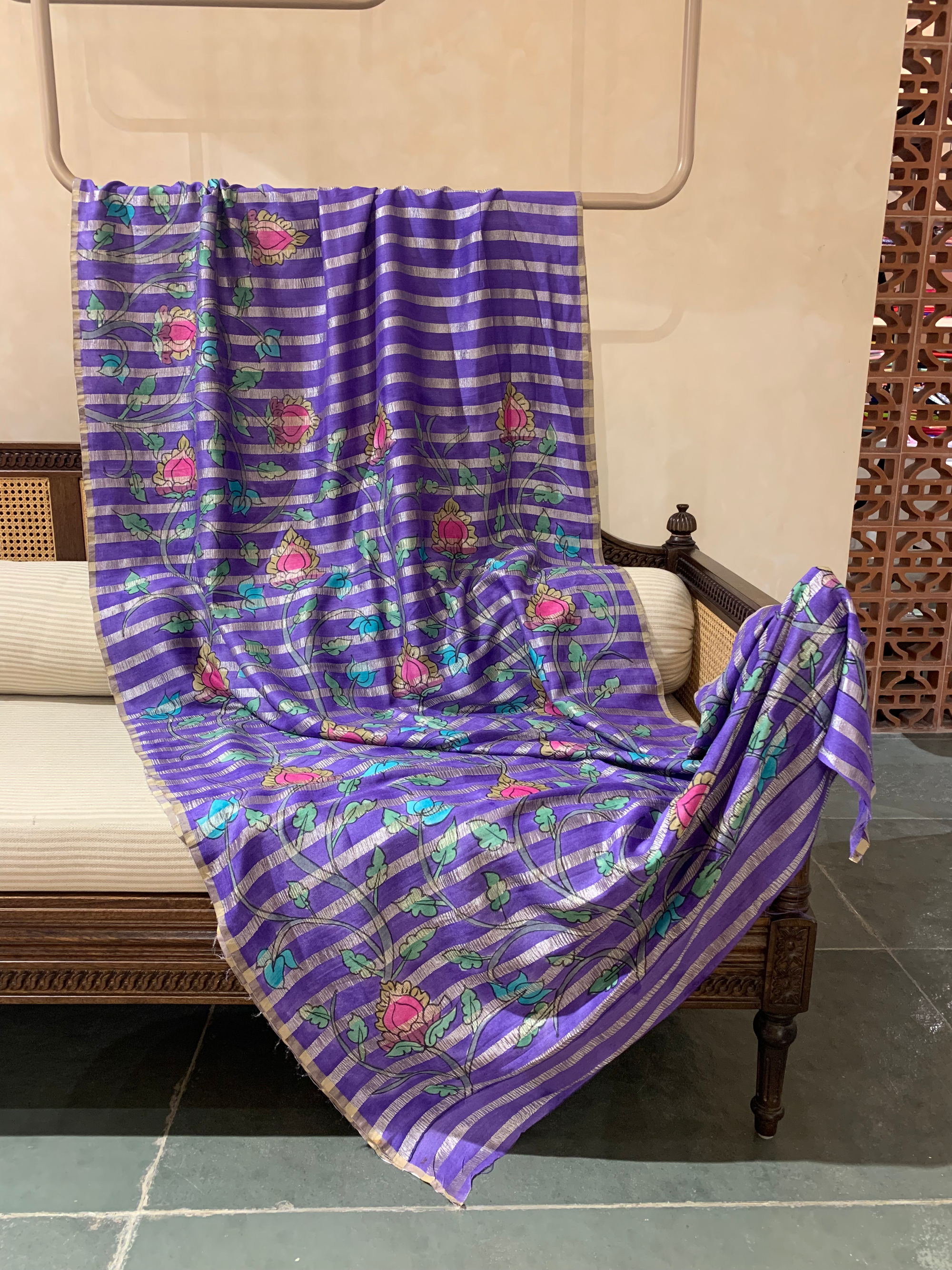 SMTKM172 Pure Handloom Munga Silk Wth Tissue Stripes & Penkalamkari Handpainting