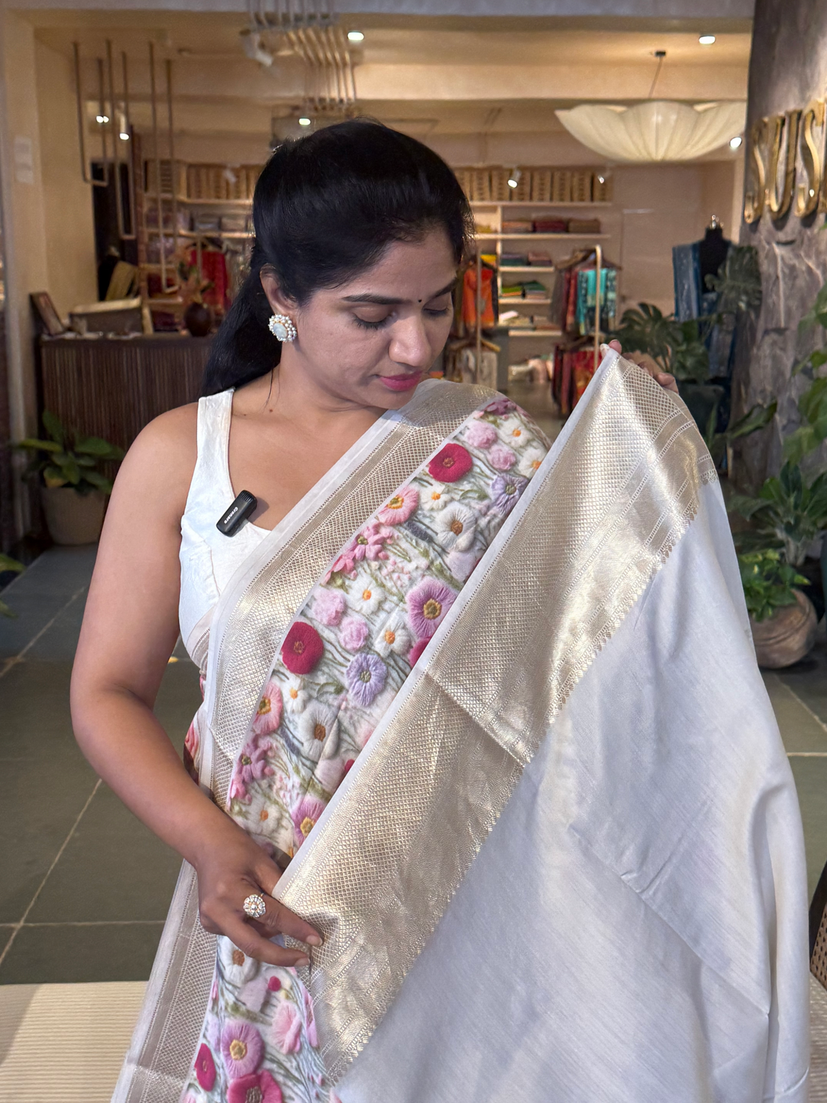 Banarasi Chiniya Silk Sarees with beautiful embroidery style 3D floral Print