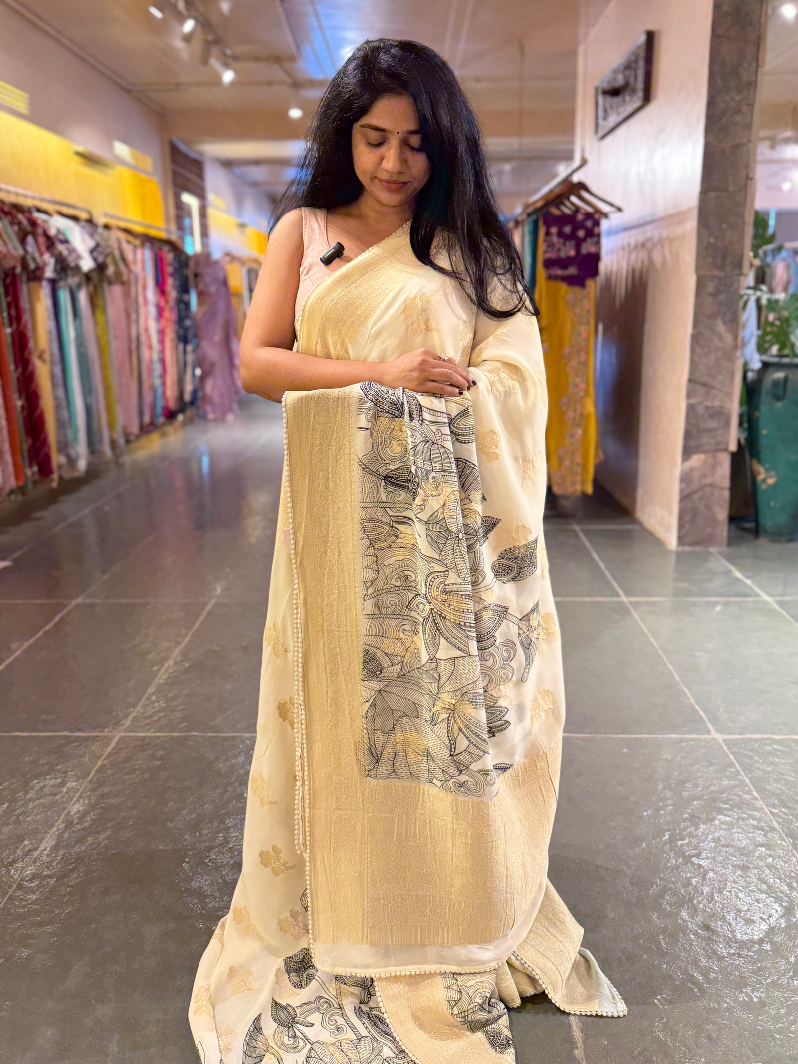 Ivory Banarasi Khaddi Gorgette Saree with outline kalamkari Print