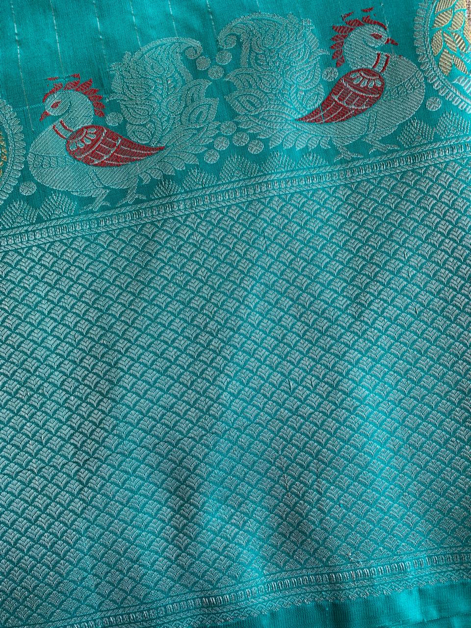Teal Pure Handloom Gadwal Saree Turning Borders