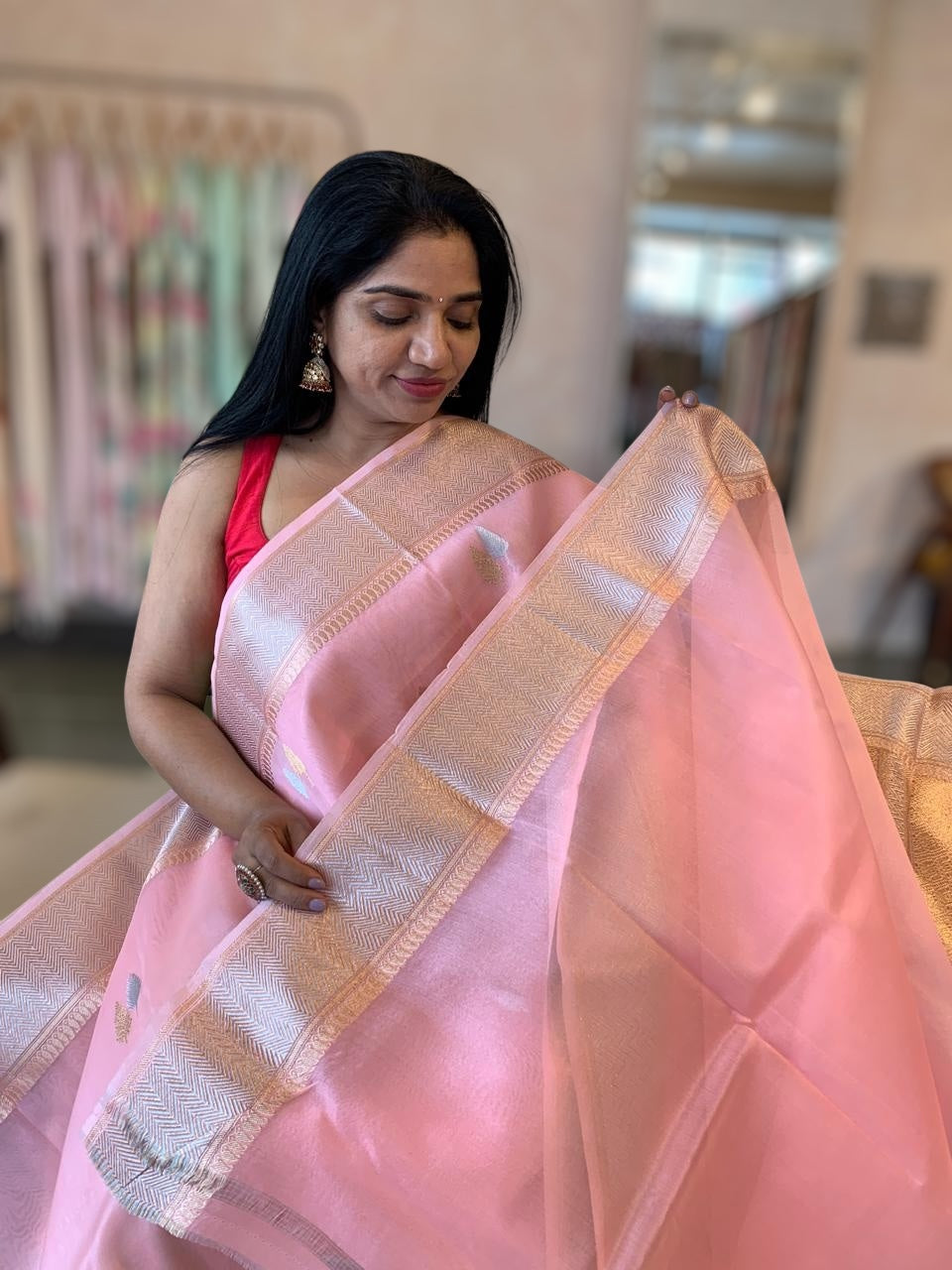 Light Neon Pink Pure Handloom Kora Banarasi Saree With Kaduwa Woven Motifs