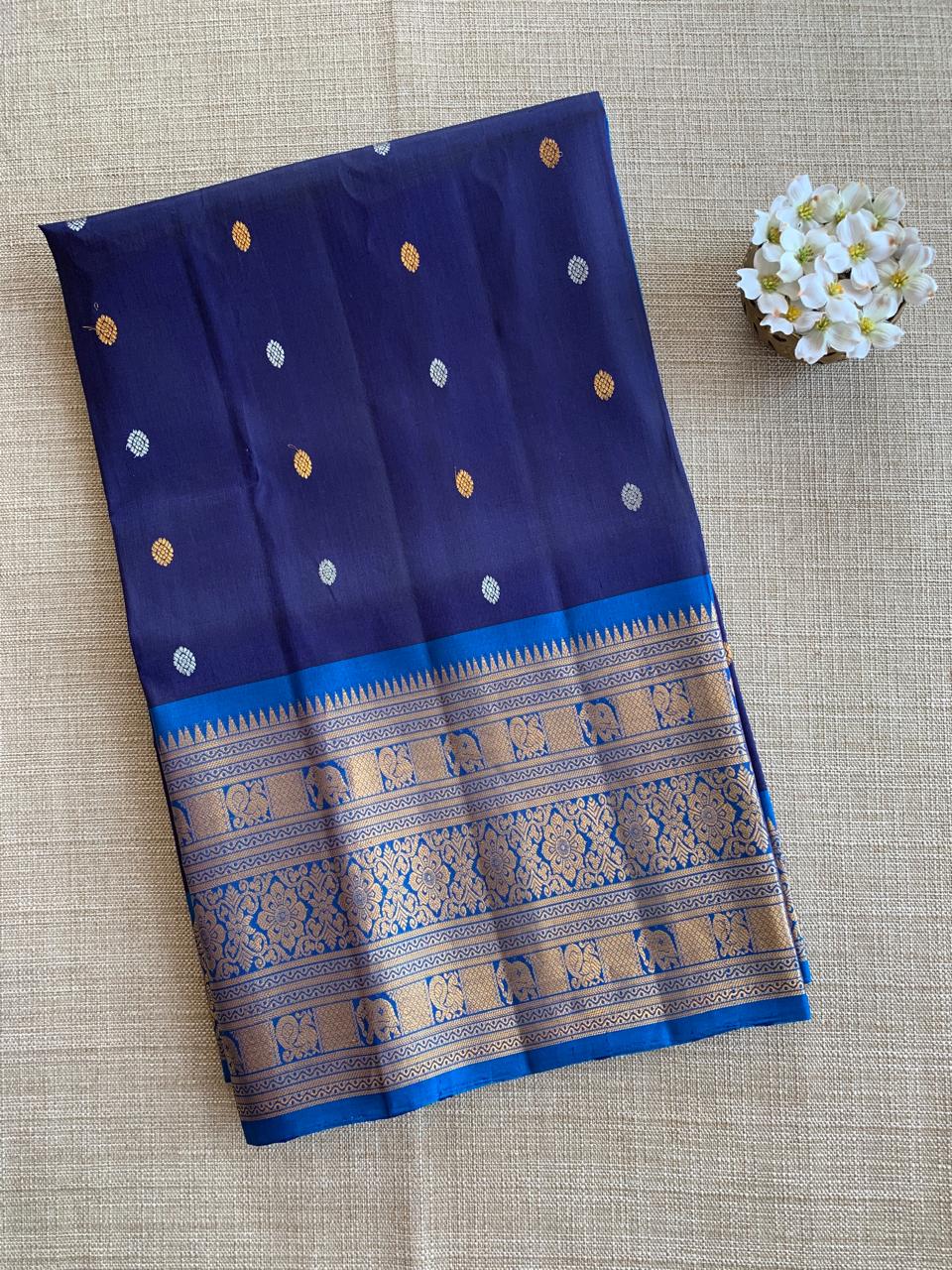 SGSA202 Navy Blue and Royal Blue Combo Gadwal Handloom Pure Silk Saree