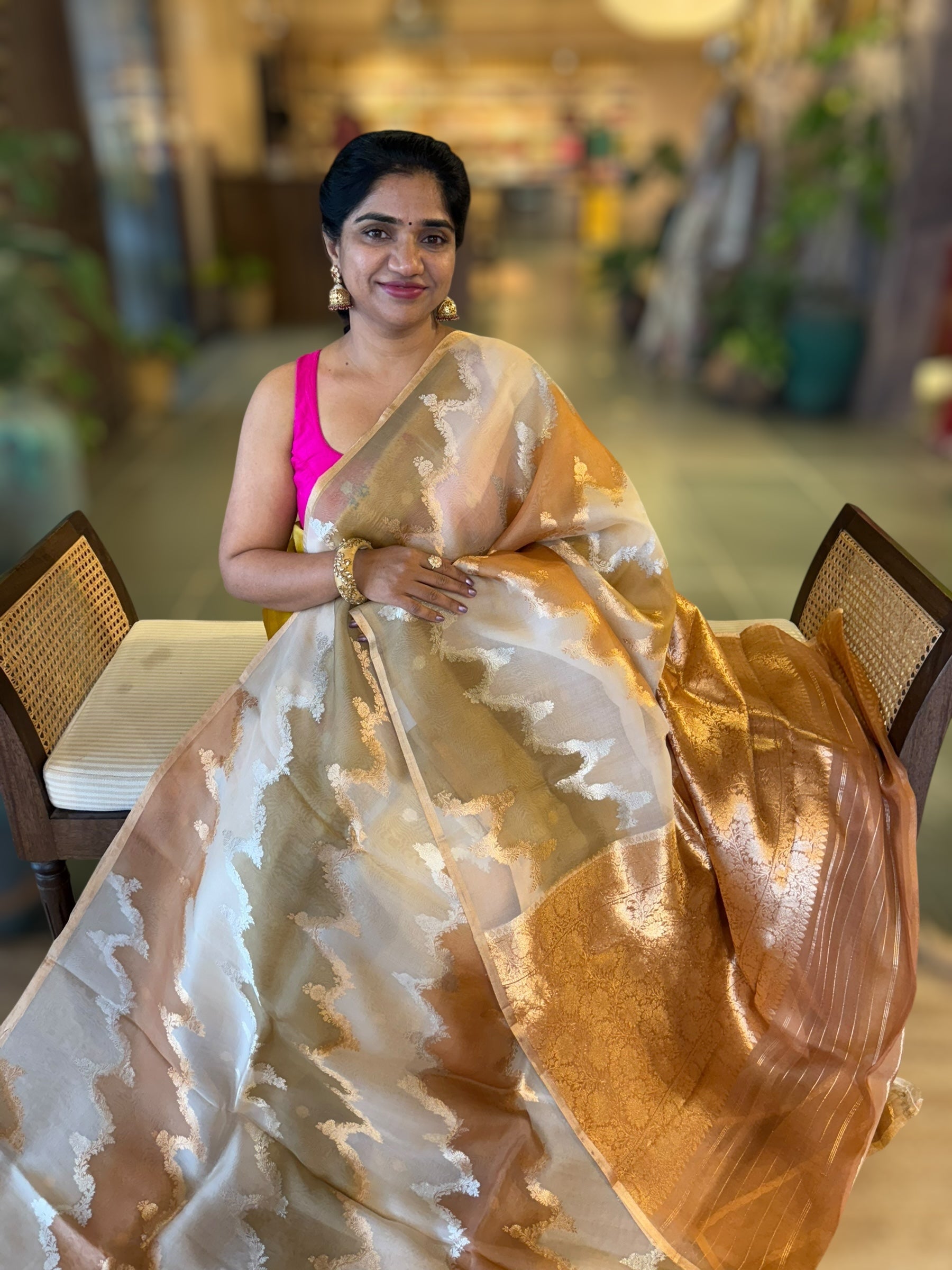 Designer Premium Handloom Rangkaat Kora Banarasi Saree  with Jewelry Design