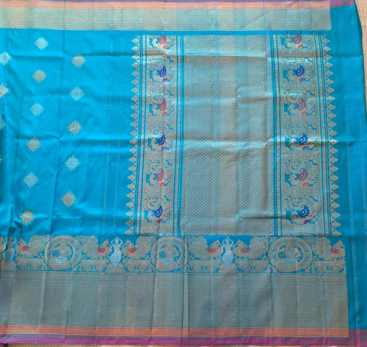 Copper sulphate Blue Pure Handloom Gadwal Saree Turning Borders